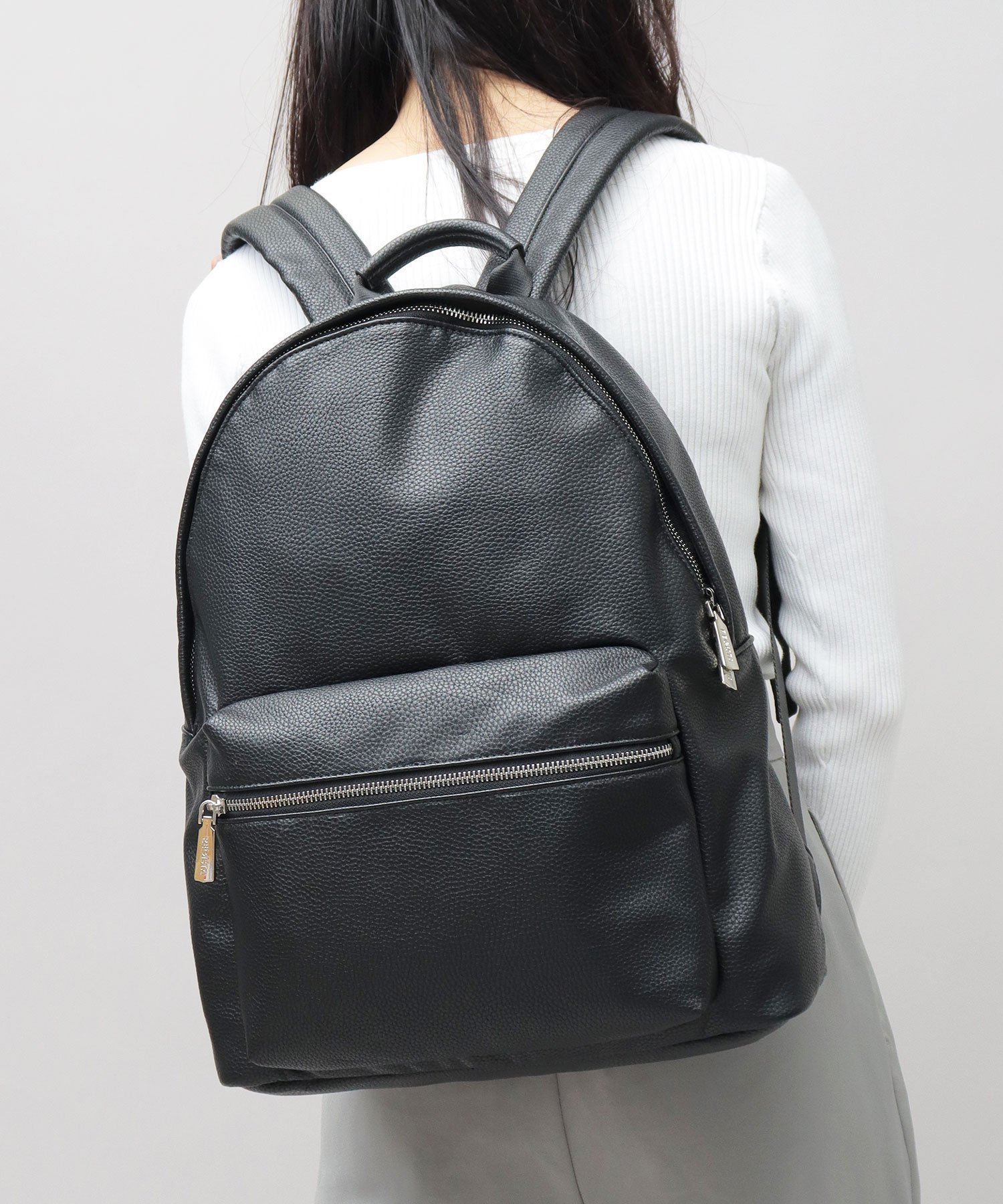 【エーエムエス/A.M.S】のリュック バックパック メンズ レディース a4 軽量 黒 PUレザーレジスタ インテリア・キッズ・メンズ・レディースファッション・服の通販 founy(ファウニー) 　ファッション　Fashion　レディースファッション　Fashion for Women　バッグ　Bags　クッション　Cushion, Throw Pillow　軽量　Lightweight, Ultra Light　シルバー　Silver, Metallic Silver　シンプル　Simple, Minimal　スタンダード　Standard, Basic　財布　Wallet, Purse　デイパック　Daypack, Casual Backpack　フェイクレザー　Faux Leather, PU Leather　フロント　Front, Front Design　ボックス　Boxy, Box Shape　ポケット　Pocket, Pocket Detail　メンズ　Men's, Menswear　モバイル　Mobile, Smartphone　リュック　Backpack, Rucksack　おすすめ　Recommended / Our Picks　エレガント 上品　Elegant　ギフト プレゼント　Gift / Present　ビジネス 仕事 通勤　Business / Work / Commuting　ブラック-A|ID: prp329100004986908 ipo3291000000037357332