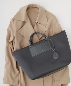 【ロペ/ROPE'】の【E POR】BOAT BAG Large/A4対応・撥水・軽量・26SS新色 大人の最旬トレンドファッション＆コーディネート founy(ファウニー) ファッション Fashion レディースファッション Fashion for Women エレガント 上品 Elegant 軽量 Lightweight, Ultra Light ショルダー Shoulder, Shoulder Strap ボンディング Bonding, Bonded Fabric ポケット Pocket, Pocket Detail マグネット Magnet, Magnetic Closure S/S・春夏 SS, Spring/Summer, Warm Season おすすめ Recommended / Our Picks 夏 Summer 旅行 Travel ビジネス 仕事 通勤 Business / Work / Commuting 2026年 2026 2026春夏・S/S Spring/Summer 2026 SS26 |ID:prp329100004986945