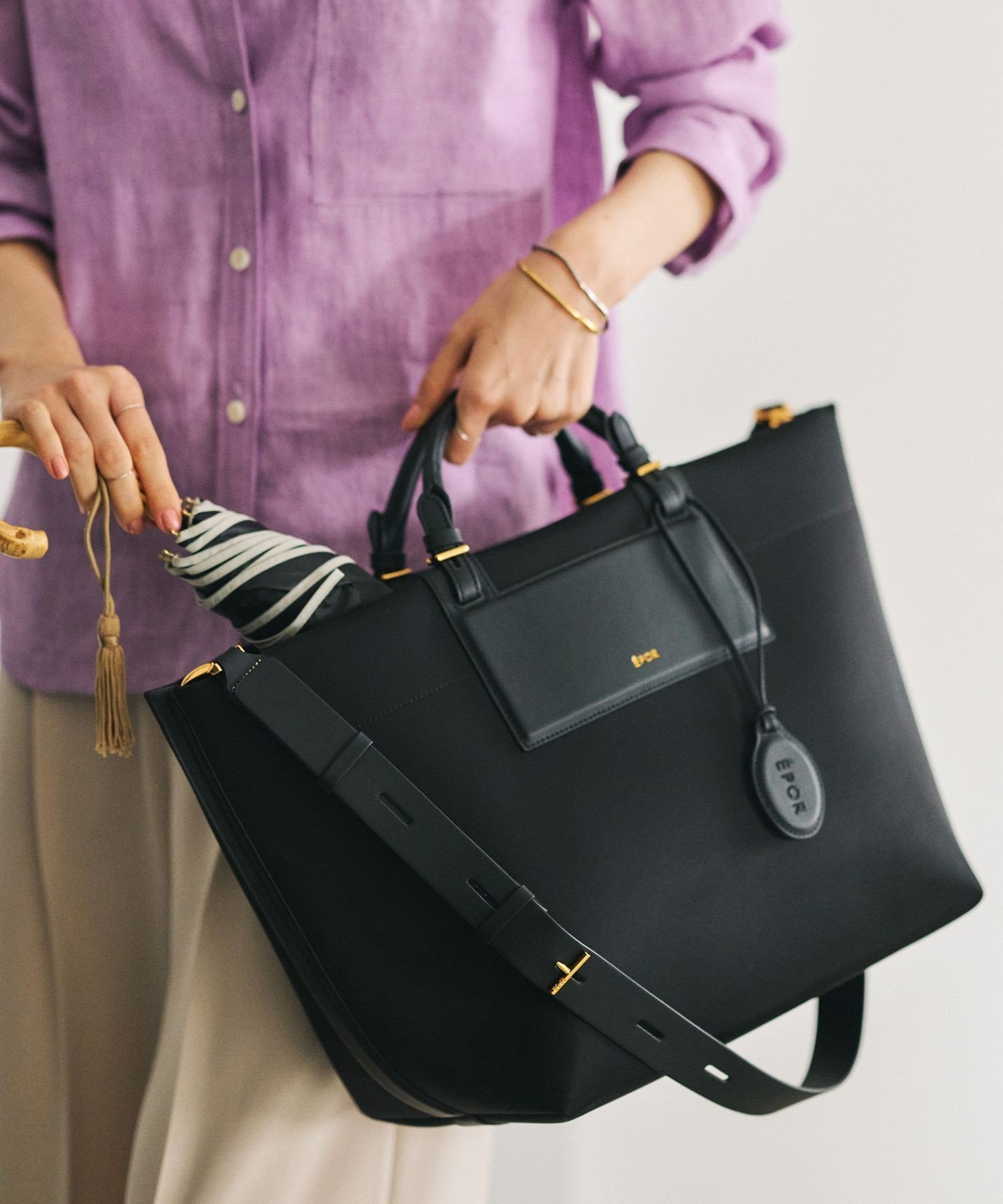 【ロペ/ROPE'】の【E POR】BOAT BAG Large/A4対応・撥水・軽量・26SS新色 インテリア・キッズ・メンズ・レディースファッション・服の通販 founy(ファウニー) 　ファッション　Fashion　レディースファッション　Fashion for Women　エレガント 上品　Elegant　軽量　Lightweight, Ultra Light　ショルダー　Shoulder, Shoulder Strap　ボンディング　Bonding, Bonded Fabric　ポケット　Pocket, Pocket Detail　マグネット　Magnet, Magnetic Closure　S/S・春夏　SS, Spring/Summer, Warm Season　おすすめ　Recommended / Our Picks　夏　Summer　旅行　Travel　ビジネス 仕事 通勤　Business / Work / Commuting　2026年　2026　2026春夏・S/S　Spring/Summer 2026 SS26　ブラック(01)|ID: prp329100004986945 ipo3291000000037357452