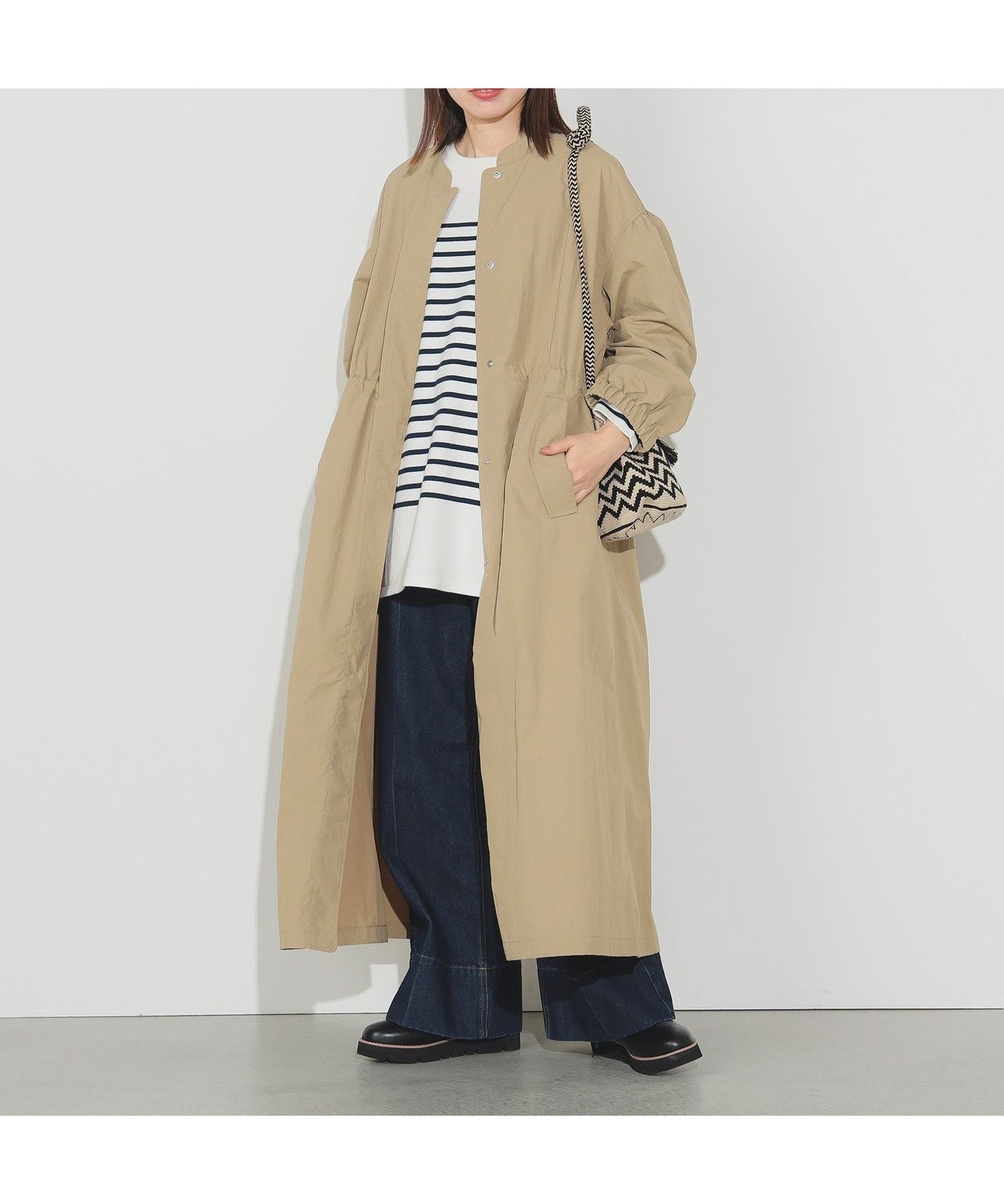 【ビームス ウイメン/BEAMS】のドロスト ロング シャツコート インテリア・キッズ・メンズ・レディースファッション・服の通販 founy(ファウニー) 　ファッション　Fashion　レディースファッション　Fashion for Women　アウター　Coat / Outerwear Collection　コート・ロングコート・ピーコート　Long Coats, Peacoats & More　インナー　Innerwear　ウェーブ　Wavy Pattern　カットソー　Cut and Sewn Top　シンプル　Simple, Minimal　ストライプ　Stripe, Striped Pattern　ストレート　Straight, Straight Cut　スポーティ　Sporty, Casual Athletic　スラックス　Slacks, Dress Pants　ダウン　Down, Puffer　デニム　Denim, Jeans Material　トレンド　Trend, Trending Now　ドローコード　Drawcord, Drawstring Cord　ポケット　Pocket, Pocket Detail　ロング　Long, Long-Length　おすすめ　Recommended / Our Picks　BEIGE|ID: prp329100004987050 ipo3291000000037358584
