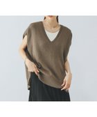【グローバルワーク/GLOBAL WORK】のVネックベスト・カップ付きタンクセット/499691 大人の最旬トレンドファッション＆コーディネート founy(ファウニー) ファッション Fashion レディースファッション Fashion for Women アウター Coat / Outerwear Collection トップス・カットソー Cut & Sew Tops ベスト&ジレ / 重ね着スタイル Vests & Gilets Vネックトップス V-Neck Tops / V-Cut Neckline Shirts おすすめ Recommended / Our Picks インナー Innerwear スリット Slit, Slit Detail タンク Tank Top, Sleeveless Top ベスト Vest, Waistcoat 夏 Summer thumbnail ブラウン×オフ58|ID: prp329100004987066 ipo3291000000037358819