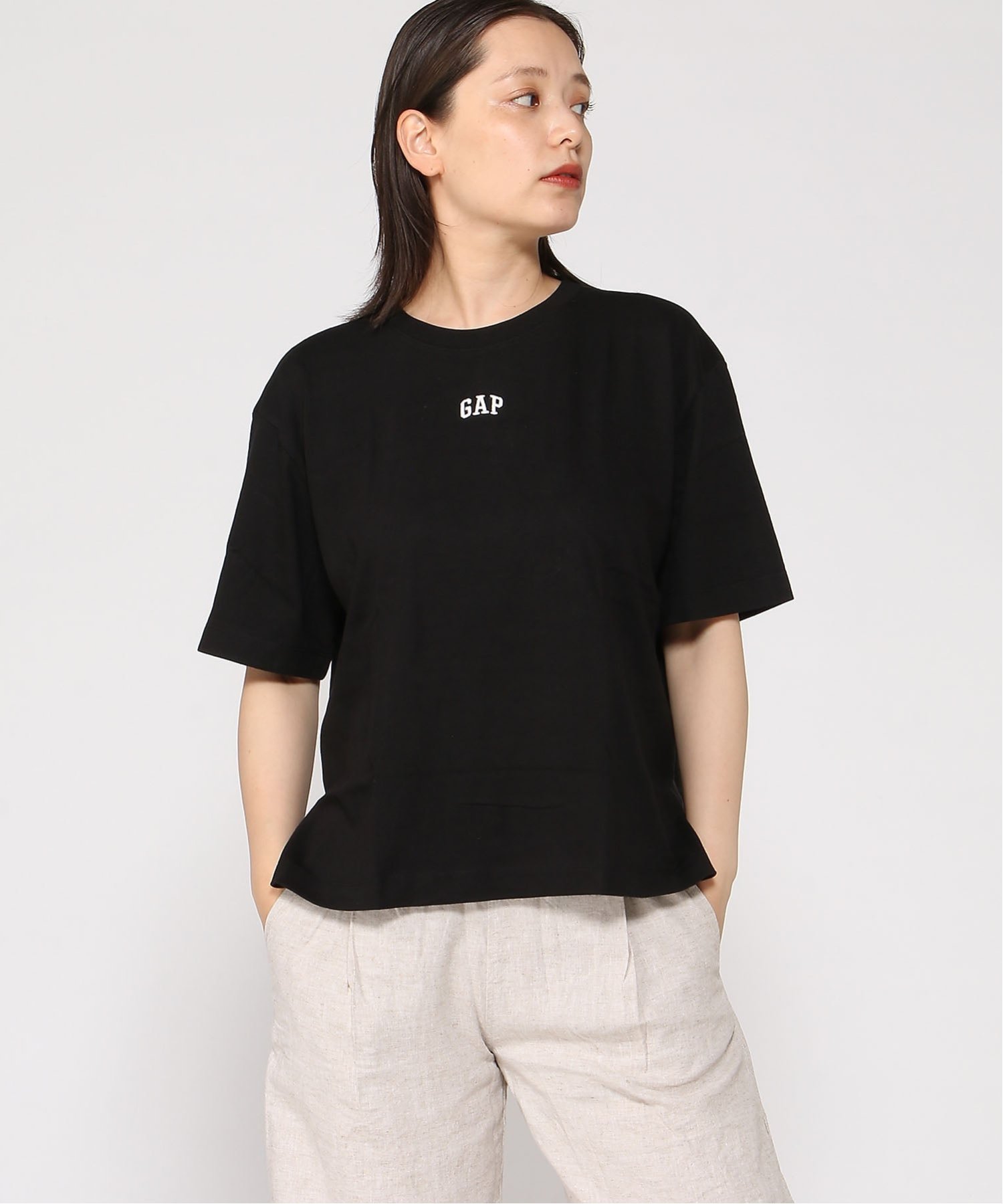 【ギャップ/GAP】のオーバーサイズ GAPロゴ チューニックTシャツ 大人の最旬トレンドファッション＆コーディネート founy(ファウニー) 　ファッション　Fashion　レディースファッション　Fashion for Women　トップス・カットソー　Cut & Sew Tops　シャツ・ブラウス・オフィスカジュアル　Elegant Blouses & Button-Ups　ロングTシャツ・Tシャツ　Longline T-Shirts & Tees　ショルダー　Shoulder, Shoulder Strap　スリット　Slit, Slit Detail　ドロップ　Drop Shoulder, Dropped Style　フロント　Front, Front Design　半袖　Short Sleeve, Half Sleeve　 other-1|ID: prp329100004987078 ipo3291000000037358911
