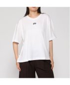 【ギャップ/GAP】のオーバーサイズ GAPロゴ チューニックTシャツ 大人の最旬トレンドファッション＆コーディネート founy(ファウニー) ファッション Fashion レディースファッション Fashion for Women トップス・カットソー Cut & Sew Tops シャツ・ブラウス・オフィスカジュアル Elegant Blouses & Button-Ups ロングTシャツ・Tシャツ Longline T-Shirts & Tees ショルダー Shoulder, Shoulder Strap スリット Slit, Slit Detail ドロップ Drop Shoulder, Dropped Style フロント Front, Front Design 半袖 Short Sleeve, Half Sleeve thumbnail FRESH_WHITE|ID: prp329100004987078 ipo3291000000037358913