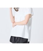 【ラコステ/LACOSTE】の【オンライン限定】LACOSTE オーバーサイズ フレンチスリーブ サイドスリット クルーネックTシャツ 大人の最旬トレンドファッション＆コーディネート founy(ファウニー) ファッション Fashion レディースファッション Fashion for Women トップス・カットソー Cut & Sew Tops シャツ・ブラウス・オフィスカジュアル Elegant Blouses & Button-Ups ロングTシャツ・Tシャツ Longline T-Shirts & Tees おすすめ Recommended / Our Picks スリット Slit, Slit Detail スリーブ Sleeve, Long Sleeve / Short Sleeve トレンド Trend, Trending Now フレンチ French, French Style ヘムライン Hemline, Bottom Cut エレガント 上品 Elegant thumbnail オフホワイト|ID: prp329100004987080 ipo3291000000037358935