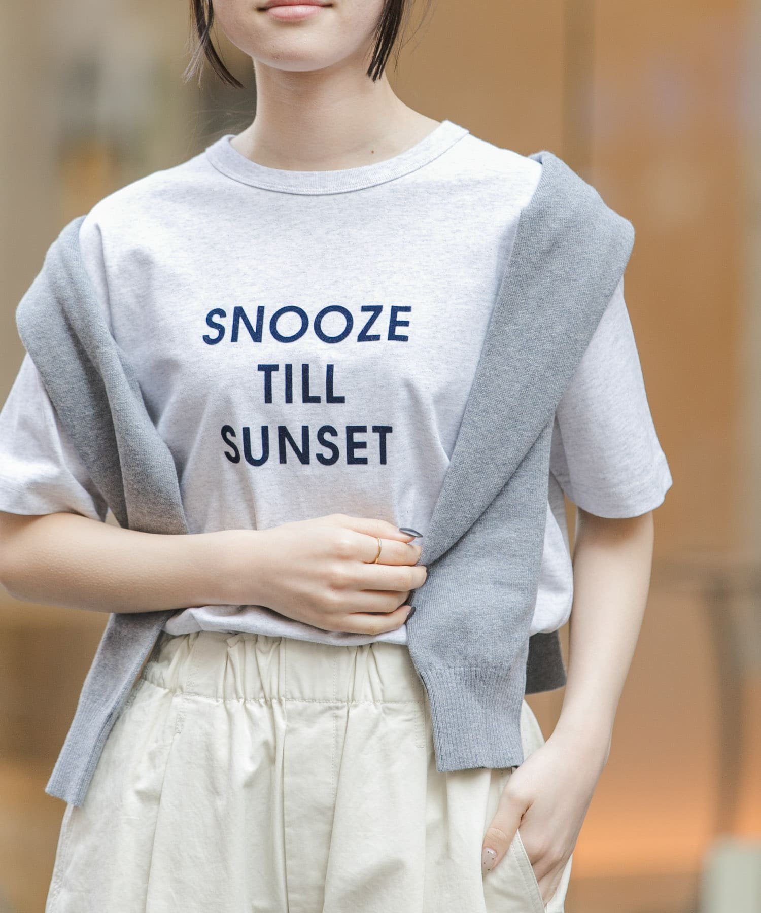 【アーバンリサーチ ドアーズ/URBAN RESEARCH DOORS】の『一部WEB限定カラー』FORK SPOON フロッキーロゴショートスリーブTシャツ 大人の最旬トレンドファッション＆コーディネート founy(ファウニー) 　ファッション　Fashion　レディースファッション　Fashion for Women　トップス・カットソー　Cut & Sew Tops　シャツ・ブラウス・オフィスカジュアル　Elegant Blouses & Button-Ups　ロングTシャツ・Tシャツ　Longline T-Shirts & Tees　キャミソール　Camisole, Spaghetti Strap Top　シンプル　Simple, Minimal　プリント　Print, Printed Pattern　ベーシック　Basic, Essential　S/S・春夏　SS, Spring/Summer, Warm Season　夏　Summer　2026年　2026　2026春夏・S/S　Spring/Summer 2026 SS26　 other-1|ID: prp329100004987124 ipo3291000000037359210