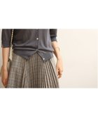 【セゾンドパピヨン/SAISON DE PAPILLON】のスキッパーネックサマーニットカーディガン 大人の最旬トレンドファッション＆コーディネート founy(ファウニー) ファッション Fashion レディースファッション Fashion for Women トップス・カットソー Cut & Sew Tops ニット Knit Tops & Sweaters カーディガン・羽織り Layered Style Cardigans カーディガン Cardigan, Knitwear スキッパー Skipper, Open Collar スリット Slit, Slit Detail 夏 Summer 定番 Standard, Basic Item thumbnail チャコールグレー|ID: prp329100004987142 ipo3291000000037359371
