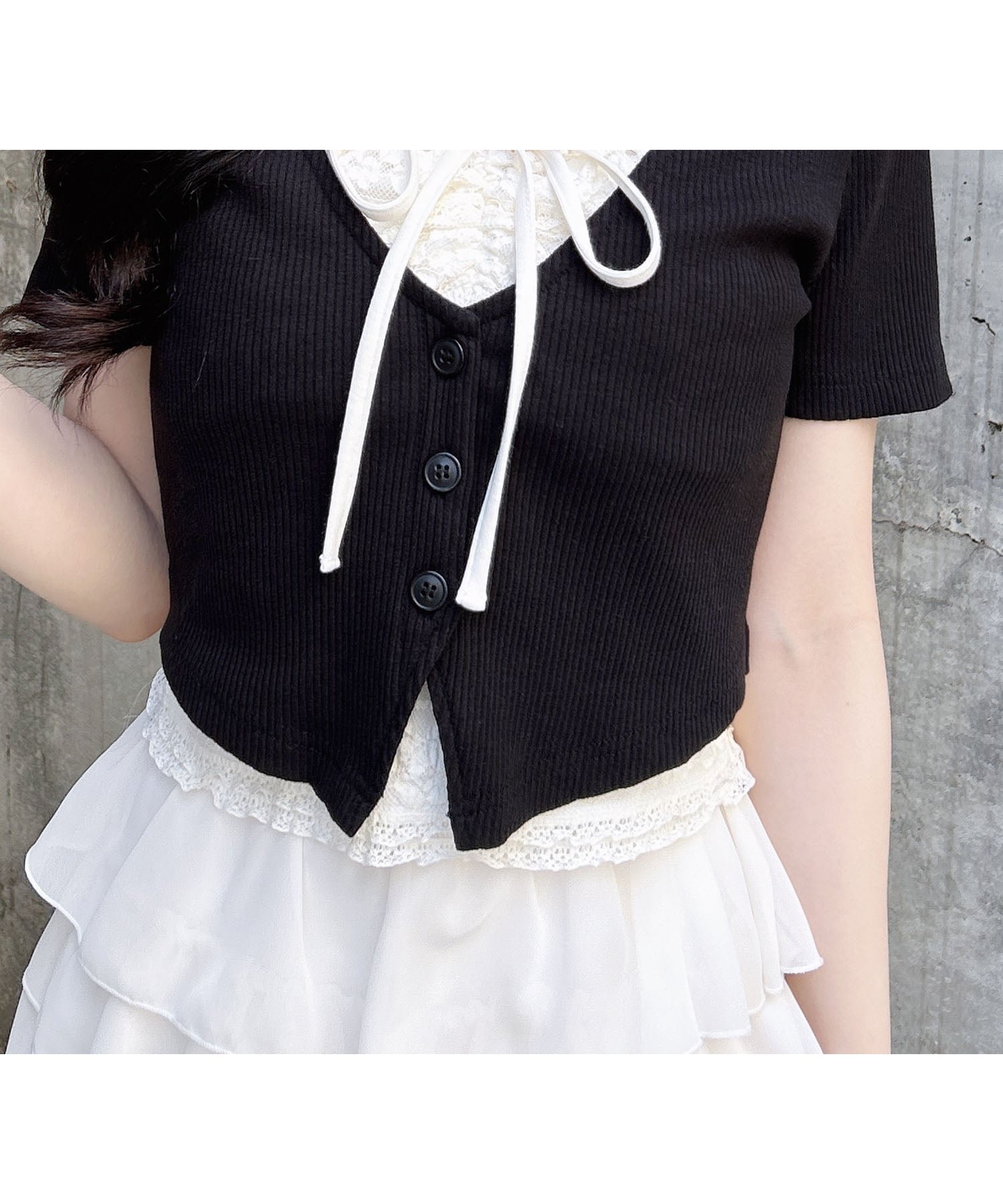 【イング/INGNI】のレイヤードカーデトップス インテリア・キッズ・メンズ・レディースファッション・服の通販 founy(ファウニー) 　ファッション　Fashion　レディースファッション　Fashion for Women　トップス・カットソー　Cut & Sew Tops　カーディガン　Cardigan, Knitwear　キャミソール　Camisole, Spaghetti Strap Top　スマホ　Smartphone, Mobile Device　ドッキング　Docking, Mixed Material　フィット　Fit, Slim Fit　フロント　Front, Front Design　レース　Lace, Lace Fabric　クロ/レース|ID: prp329100004987143 ipo3291000000037359382