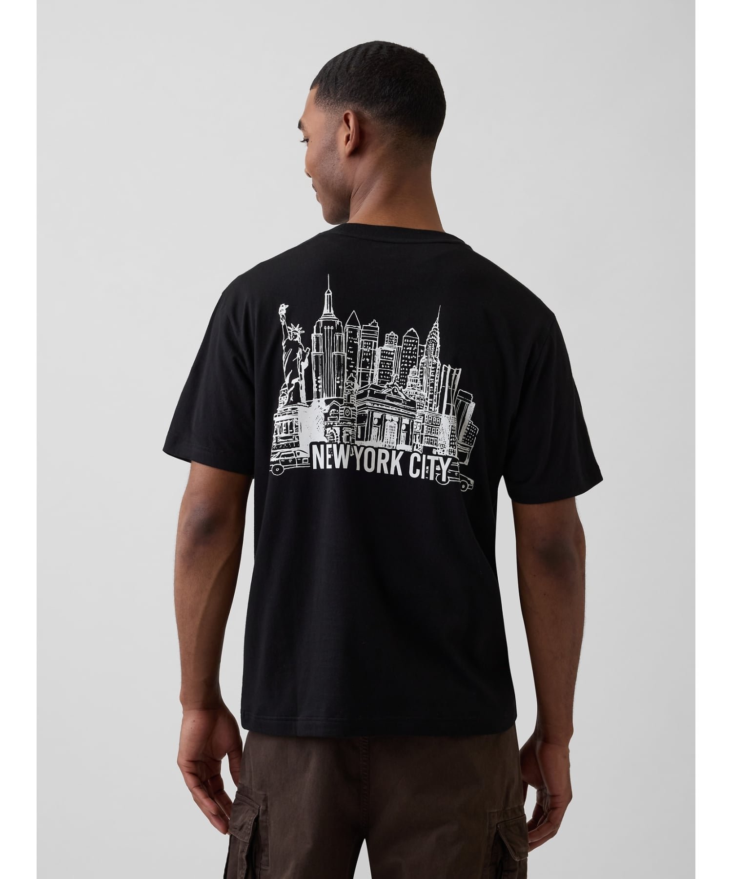 【ギャップ/GAP】のエブリディ ソフト リラックスフィット グラフィックTシャツ インテリア・キッズ・メンズ・レディースファッション・服の通販 founy(ファウニー) 　ファッション　Fashion　レディースファッション　Fashion for Women　トップス・カットソー　Cut & Sew Tops　シャツ・ブラウス・オフィスカジュアル　Elegant Blouses & Button-Ups　ロングTシャツ・Tシャツ　Longline T-Shirts & Tees　グラフィック　Graphic, Graphic Design　ショルダー　Shoulder, Shoulder Strap　ストレート　Straight, Straight Cut　ドロップ　Drop Shoulder, Dropped Style　フィット　Fit, Slim Fit　フロント　Front, Front Design　リラックス　Relax, Relaxed Fit　半袖　Short Sleeve, Half Sleeve　TRUE_BLACK_V2|ID: prp329100004987161 ipo3291000000037359534