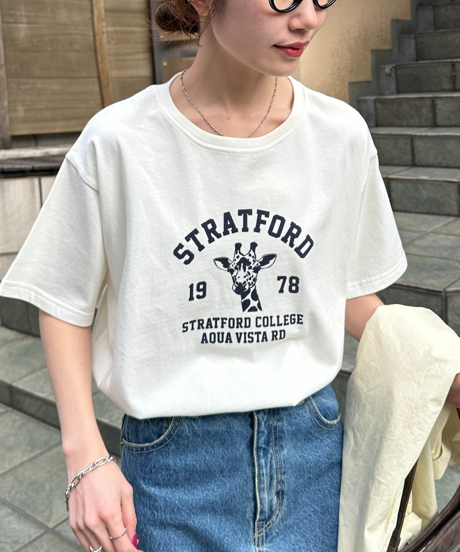 【ディスコート/Discoat】の【Enlude】アニマルカレッジロゴTシャツ《ユニセックス》 インテリア・キッズ・メンズ・レディースファッション・服の通販 founy(ファウニー) 　ファッション　Fashion　レディースファッション　Fashion for Women　トップス・カットソー　Cut & Sew Tops　シャツ・ブラウス・オフィスカジュアル　Elegant Blouses & Button-Ups　ロングTシャツ・Tシャツ　Longline T-Shirts & Tees　2026年　2026　2026春夏・S/S　Spring/Summer 2026 SS26　アイボリー|ID: prp329100004987170 ipo3291000000037359575