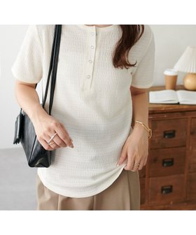 【ディスコート/Discoat】の【WEB限定】ジャガードリングドット半袖Tシャツ 大人の最旬トレンドファッション＆コーディネート founy(ファウニー) ファッション Fashion レディースファッション Fashion for Women トップス・カットソー Cut & Sew Tops シャツ・ブラウス・オフィスカジュアル Elegant Blouses & Button-Ups ロングTシャツ・Tシャツ Longline T-Shirts & Tees カットジャガード Cut Jacquard コンパクト Compact, Small Size シンプル Simple, Minimal スタイリッシュ Stylish, Fashionable デニム Denim, Jeans Material フロント Front, Front Design ボトム Bottoms, Lower Wear リラックス Relax, Relaxed Fit ワイド Wide, Wide Fit 半袖 Short Sleeve, Half Sleeve |ID:prp329100004987174