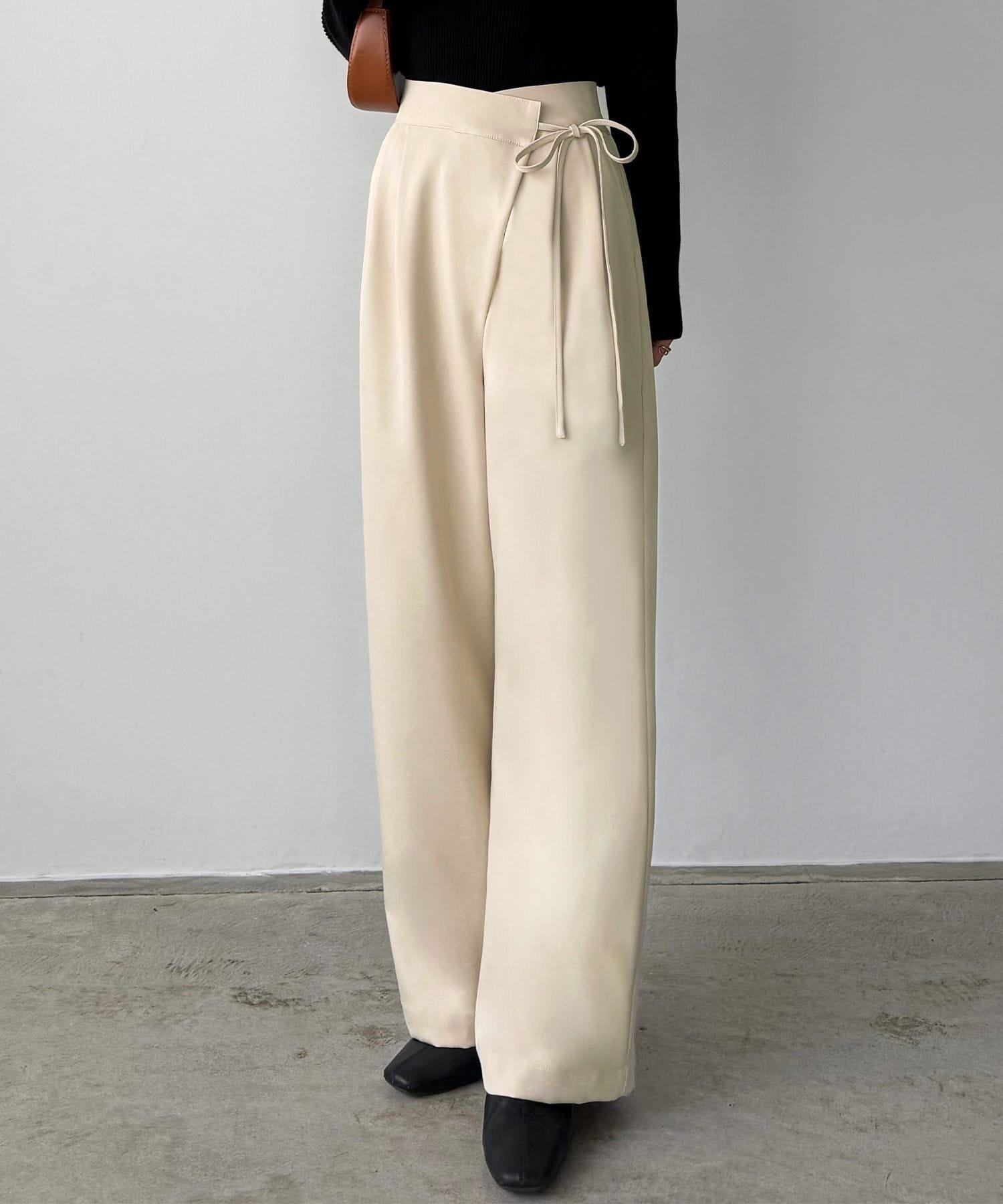 【ジュノア/JUNOAH】のcallautia 薄手ラップリボンスラックスパンツ(裏地無し) インテリア・キッズ・メンズ・レディースファッション・服の通販 founy(ファウニー) 　ファッション　Fashion　レディースファッション　Fashion for Women　パンツ　Pants & Trousers　ライトベージュ|ID: prp329100004987189 ipo3291000000037359698