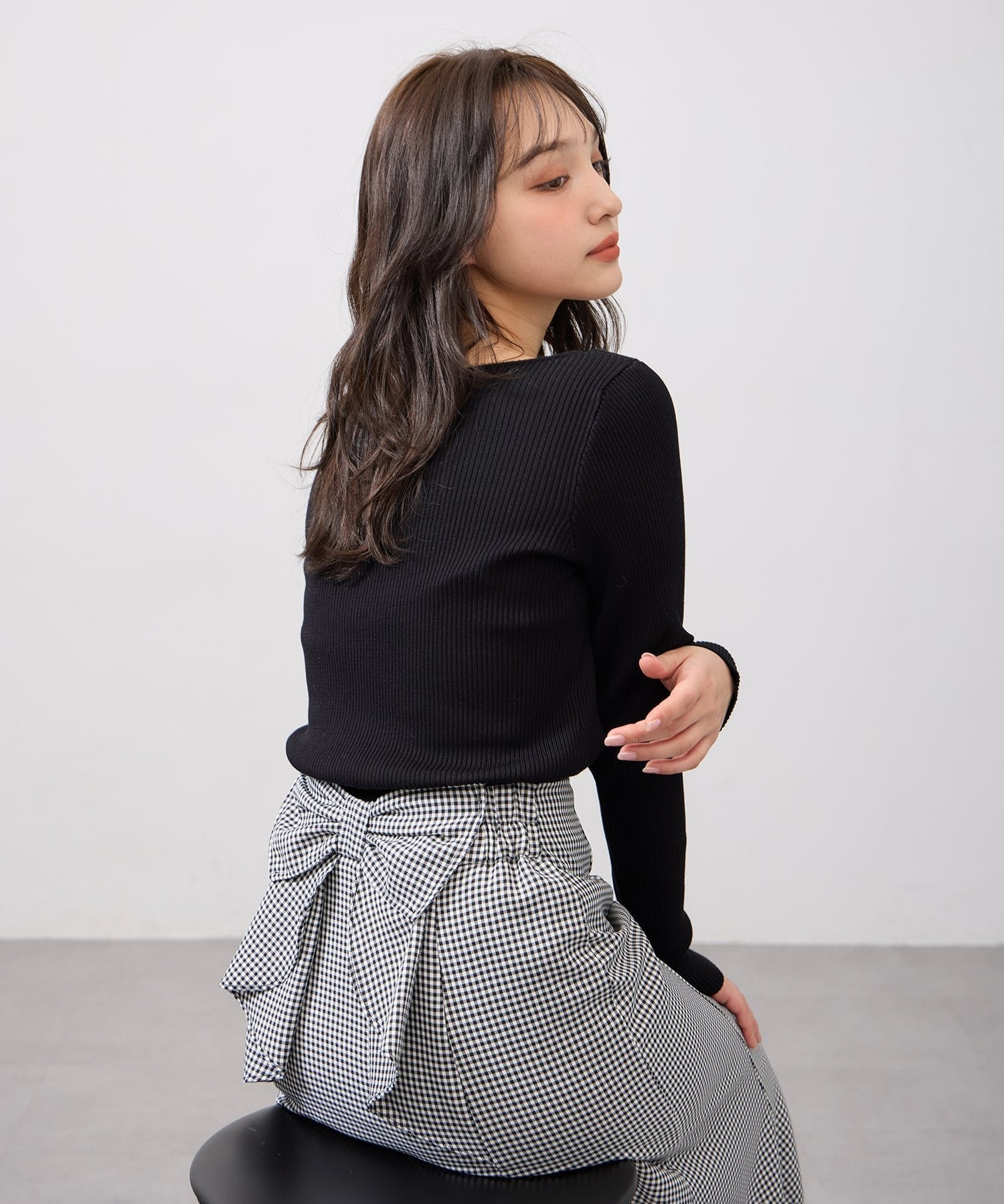 【イング/INGNI】のBackリボンマーメイドスカート インテリア・キッズ・メンズ・レディースファッション・服の通販 founy(ファウニー) 　ファッション　Fashion　レディースファッション　Fashion for Women　スカート　Skirts　ギンガム　Gingham, Gingham Fabric　ショート　Short, Short Length　シンプル　Simple, Minimal　スマホ　Smartphone, Mobile Device　トレンド　Trend, Trending Now　バランス　Balance, Style Balance　フェミニン　Feminine, Girly　マーメイド　Mermaid, Fishtail Silhouette　無地　Plain, Solid Color　リボン　Ribbon, Bow　ロング　Long, Long-Length　おすすめ　Recommended / Our Picks　エレガント 上品　Elegant　クロ/ギンガム|ID: prp329100004987199 ipo3291000000037359784