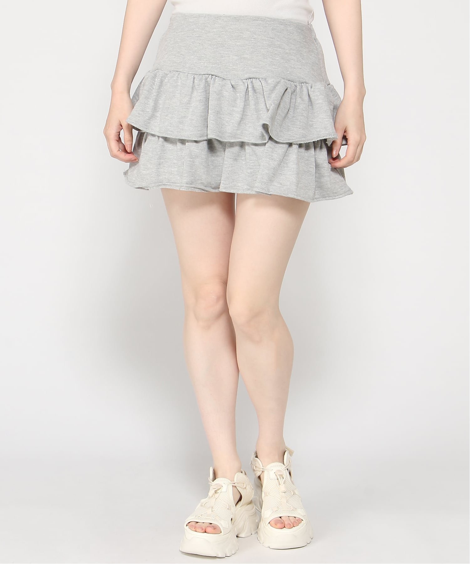 【イング/INGNI】のINGNI/ラインストーンロゴフリルSK インテリア・キッズ・メンズ・レディースファッション・服の通販 founy(ファウニー) 　ファッション　Fashion　レディースファッション　Fashion for Women　スカート　Skirts　インナー　Innerwear　ガーリー　Girly, Feminine Style　コンパクト　Compact, Small Size　ショート　Short, Short Length　スウェット / スエット　Sweatshirt, Sweatwear　ストーン　Stone, Gem-Like　セットアップ　Set-Up, Coordinated Outfit　フィット　Fit, Slim Fit　フリル　Frill, Ruffle　ミニスカート　Mini Skirt, Short Skirt　グレー|ID: prp329100004987243 ipo3291000000037359933