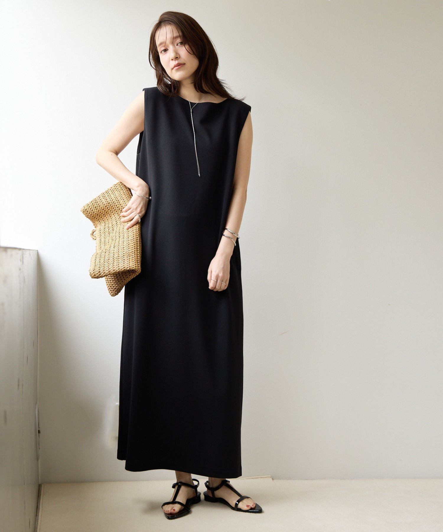 【ディスコート/Discoat】の【Noka】カットジョーゼットボートネックワンピース インテリア・キッズ・メンズ・レディースファッション・服の通販 founy(ファウニー) 　ファッション　Fashion　レディースファッション　Fashion for Women　ワンピース　Dresses　2026年　2026　2026春夏・S/S　Spring/Summer 2026 SS26　おすすめ　Recommended / Our Picks　とろみ　Fluid, Flowy Fabric　サマー　Summer, Summer Style　ドレープ　Drape, Draping Fabric　バングル　Bangle, Bracelet　エレガント 上品　Elegant　夏　Summer　楽ちん　Easy Fit, Comfortable　ブラック|ID: prp329100004987289 ipo3291000000037360091