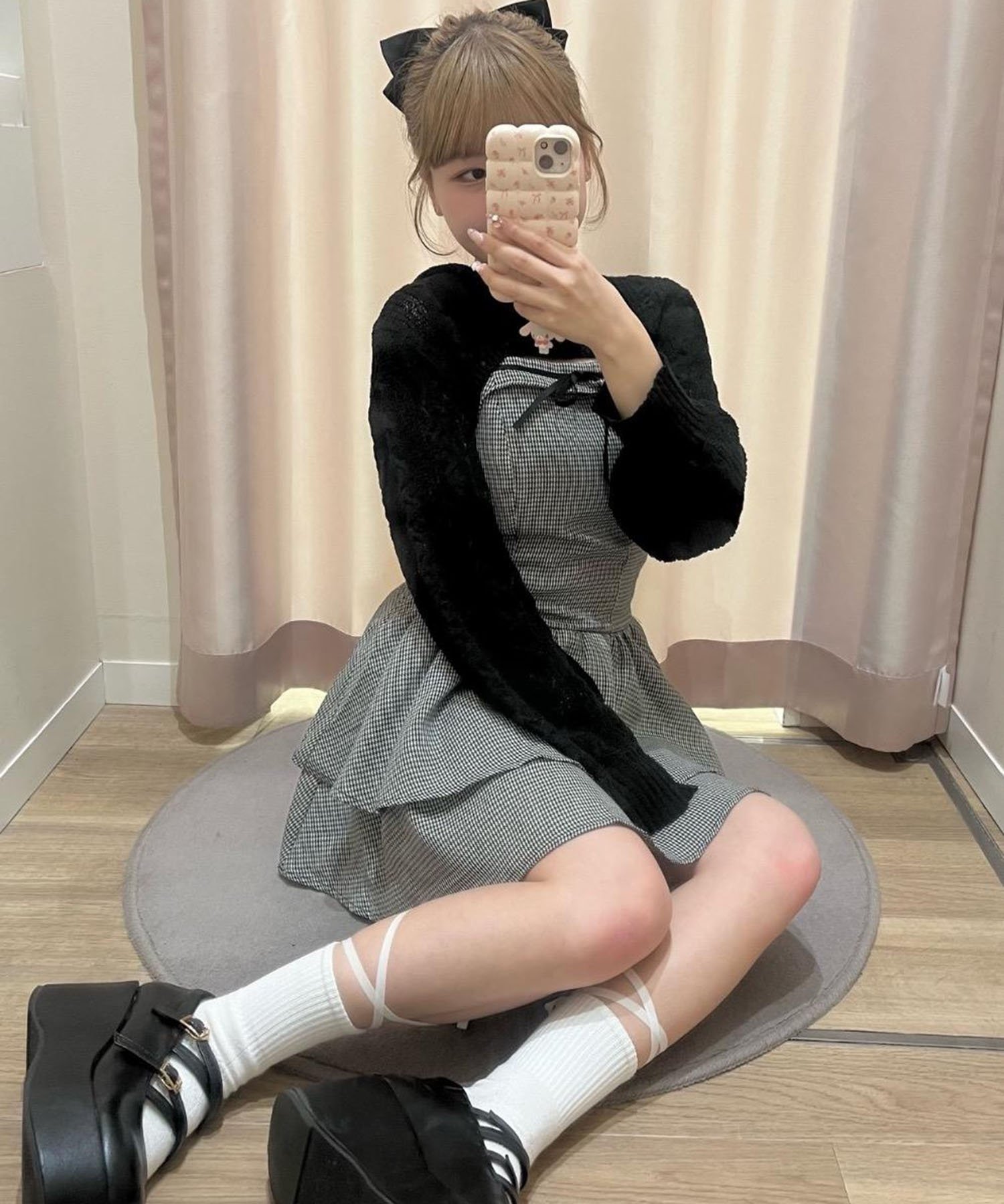 【マジェスティック レゴン/MAJESTIC LEGON】の∞フードボレロ×ミニキャミワンピセット インテリア・キッズ・メンズ・レディースファッション・服の通販 founy(ファウニー) 　ファッション　Fashion　レディースファッション　Fashion for Women　アウター　Coat / Outerwear Collection　ボレロ・ショート丈ジャケット / ドレス羽織りに　Boleros & Short Jackets　ワンピース　Dresses　キャミソールワンピース　Camisole Dresses　ガーリー　Girly, Feminine Style　キャップ　Cap, Baseball Cap　シューズ　Shoes, Footwear　ショート　Short, Short Length　タイツ　Tights, Legwear　ダウン　Down, Puffer　バランス　Balance, Style Balance　バレエ　Ballet, Ballet Style　フィット　Fit, Slim Fit　フェミニン　Feminine, Girly　ボレロ　Bolero, Short Cardigan　ロング　Long, Long-Length　再入荷　Restock / Back in Stock　ブラック柄|ID: prp329100004987298 ipo3291000000037360128