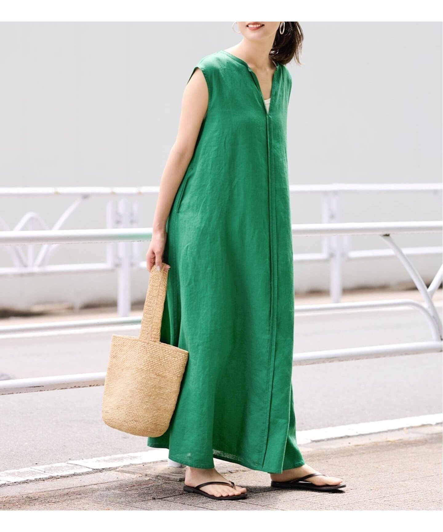 【フレームワーク/FRAMeWORK】のLINEN フレアワンピース インテリア・キッズ・メンズ・レディースファッション・服の通販 founy(ファウニー) 　ファッション　Fashion　レディースファッション　Fashion for Women　ワンピース　Dresses　スリーブ　Sleeve, Long Sleeve / Short Sleeve　センター　Center, Center Line　フレア　Flare, Flared　フレンチ　French, French Style　フロント　Front, Front Design　リネン　Linen, Linen Fabric　リラックス　Relax, Relaxed Fit　夏　Summer　グリーン|ID: prp329100004987303 ipo3291000000037360149