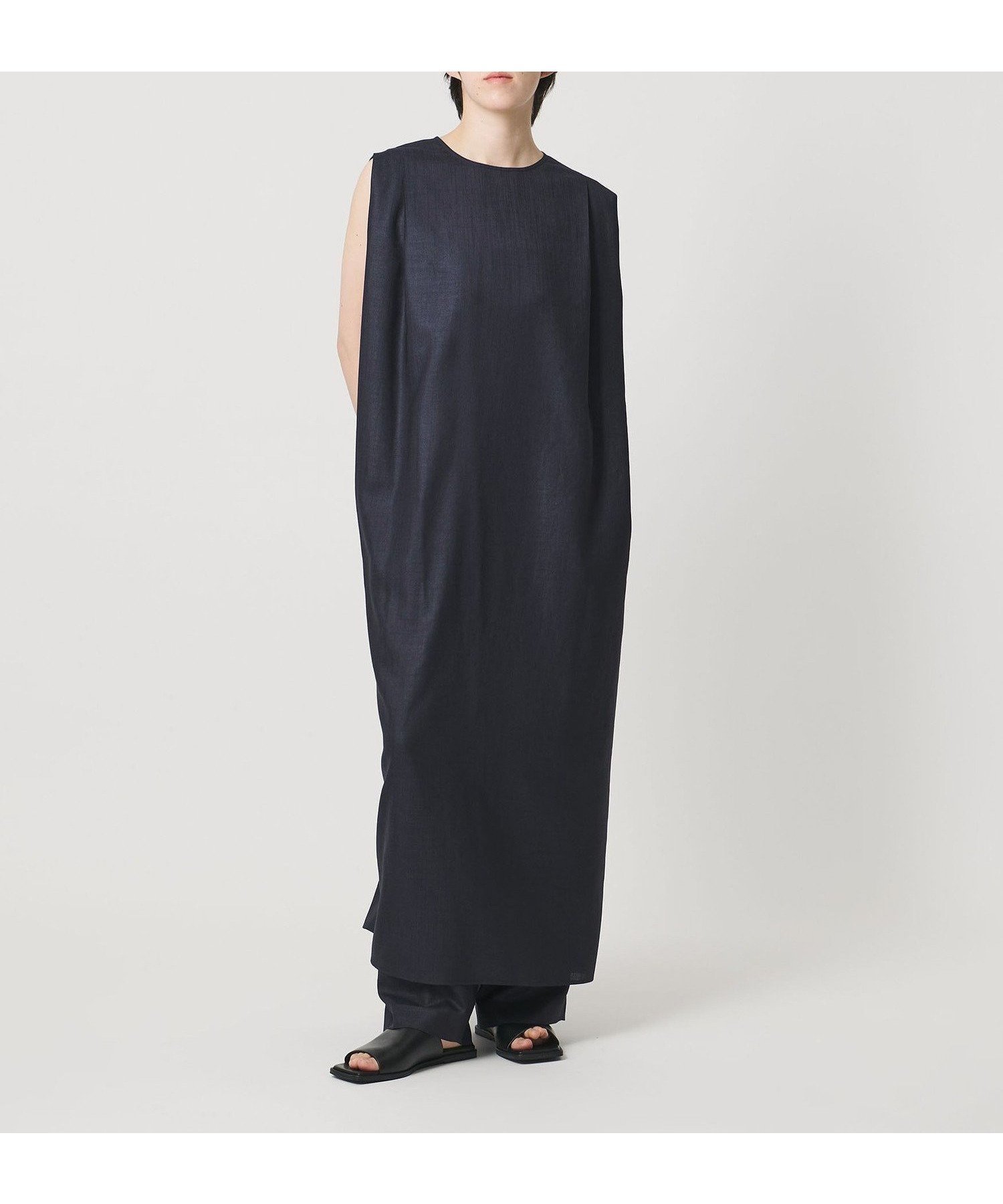 【ビューティ&ユース ユナイテッドアローズ/BEAUTY&YOUTH / UNITED ARROWS】のMARW UNITED ARROWS タック ドレープ ワンピース UVカット・接触冷感 インテリア・キッズ・メンズ・レディースファッション・服の通販 founy(ファウニー) 　ファッション　Fashion　レディースファッション　Fashion for Women　ワンピース　Dresses　ドレープ　Drape, Draping Fabric　人気　Popular, Best Seller　ボックス　Boxy, Box Shape　ポケット　Pocket, Pocket Detail　夏　Summer　ビジネス 仕事 通勤　Business / Work / Commuting　NAVY|ID: prp329100004987304 ipo3291000000037360153