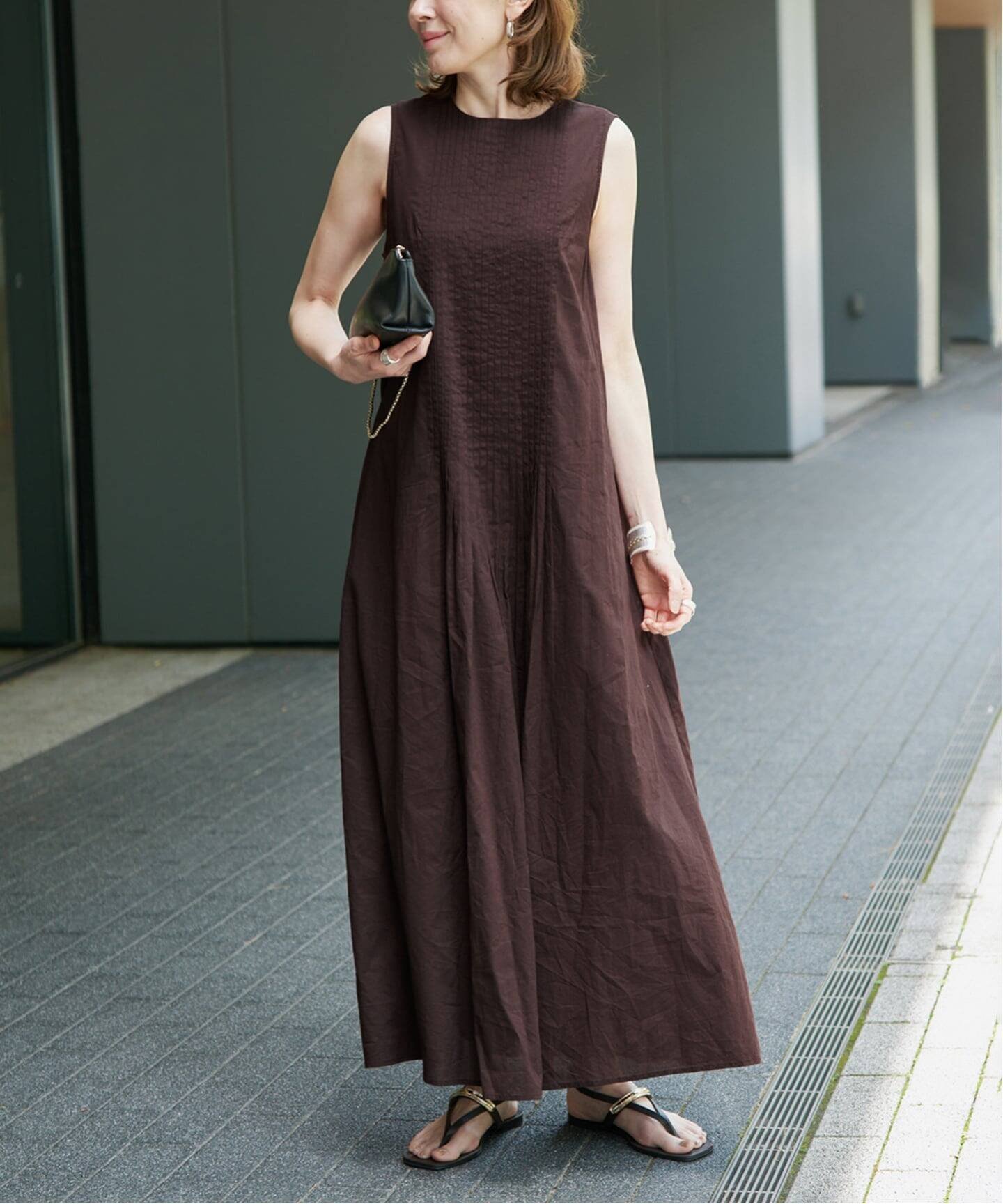 【ヴェルメイユ パー イエナ/VERMEIL par iena】のピンタックノースリーブワンピース インテリア・キッズ・メンズ・レディースファッション・服の通販 founy(ファウニー) 　ファッション　Fashion　レディースファッション　Fashion for Women　ワンピース　Dresses　インド　Indian Textile　サマー　Summer, Summer Style　シンプル　Simple, Minimal　スマート　Smart, Elegant　デニム　Denim, Jeans Material　ドレス　Dress, One-Piece　ノースリーブ　Sleeveless, No-Sleeve　ハンド　Hand, Handmade　バランス　Balance, Style Balance　おすすめ　Recommended / Our Picks　ブラウン|ID: prp329100004987309 ipo3291000000037360171
