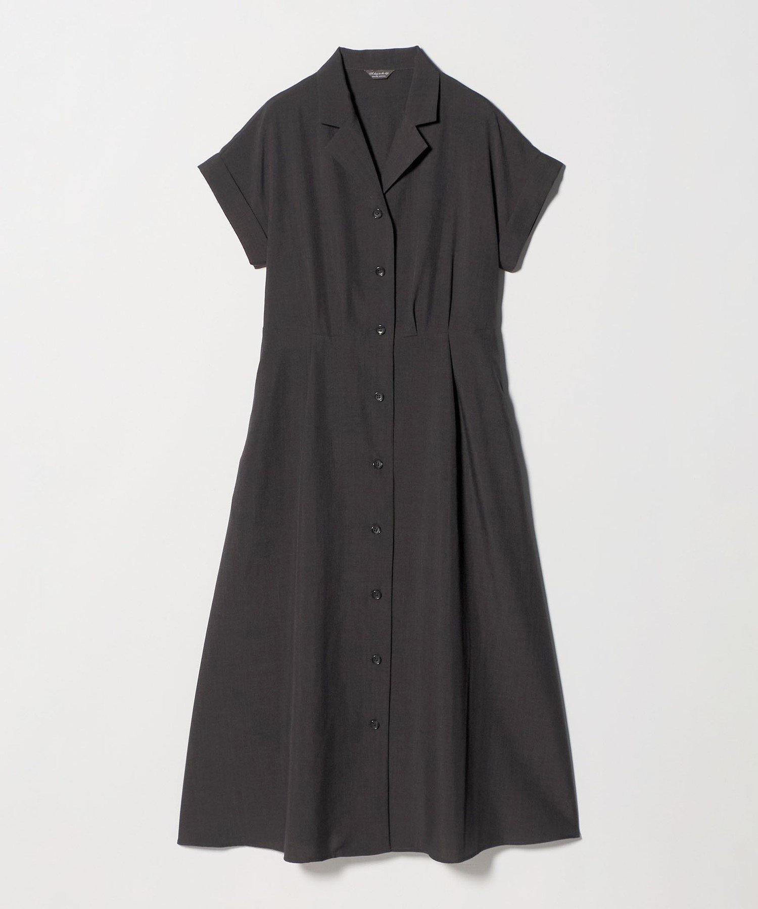 【ユナイテッドアローズ/UNITED ARROWS】のオープンカラー シャツワンピース -ウォッシャブル- A DAY IN THE LIFE インテリア・キッズ・メンズ・レディースファッション・服の通販 founy(ファウニー) 　ファッション　Fashion　レディースファッション　Fashion for Women　ワンピース　Dresses　シャツワンピース / 1枚で着映えコーデ　Shirt Dresses　ウォッシャブル　Machine Washable　クラシカル　Classical, Vintage-Inspired　シューズ　Shoes, Footwear　ジャケット　Jacket, Outerwear　ダブル　Double, Double-Breasted　トレンド　Trend, Trending Now　バランス　Balance, Style Balance　フェイス　Face, Facial Design　フラット　Flat, Flat Shoes　アウトレット　Outlet / Clearance　エレガント 上品　Elegant　ビジネス 仕事 通勤　Business / Work / Commuting　DK.GRAY|ID: prp329100004987311 ipo3291000000037360179
