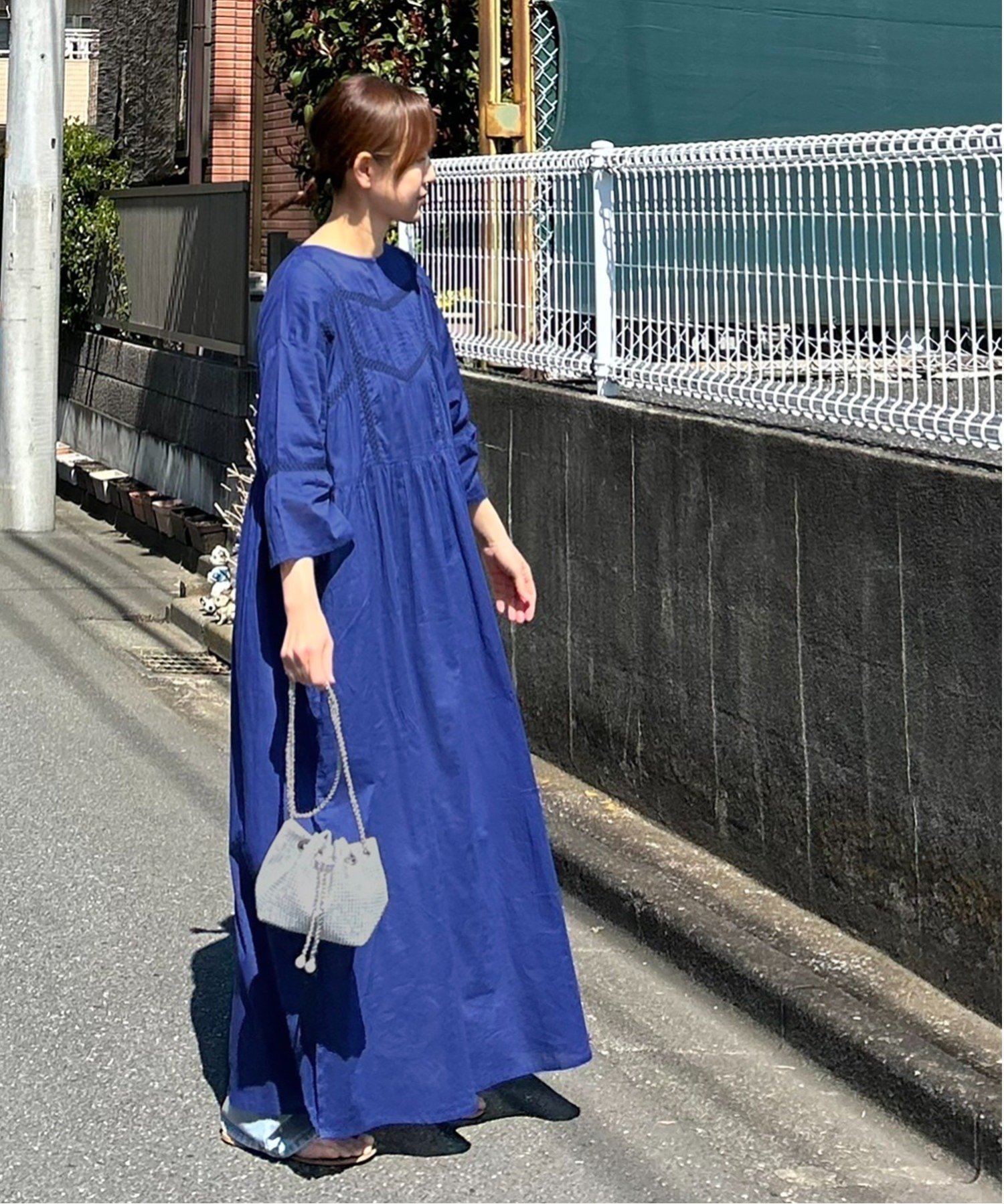 【ノッチ/notch】の【 notch. by KR 】レース切替ルーズボイルワンピース インテリア・キッズ・メンズ・レディースファッション・服の通販 founy(ファウニー) 　ファッション　Fashion　レディースファッション　Fashion for Women　ワンピース　Dresses　インド　Indian Textile　コラボ　Collaboration, Collab　切替　Switching, Contrast Panel　サンダル　Sandals, Summer Shoes　スリット　Slit, Slit Detail　スリーブ　Sleeve, Long Sleeve / Short Sleeve　人気　Popular, Best Seller　マキシ　Maxi, Full Length　リラックス　Relax, Relaxed Fit　レース　Lace, Lace Fabric　おすすめ　Recommended / Our Picks　ブルーケイ|ID: prp329100004987366 ipo3291000000037360465