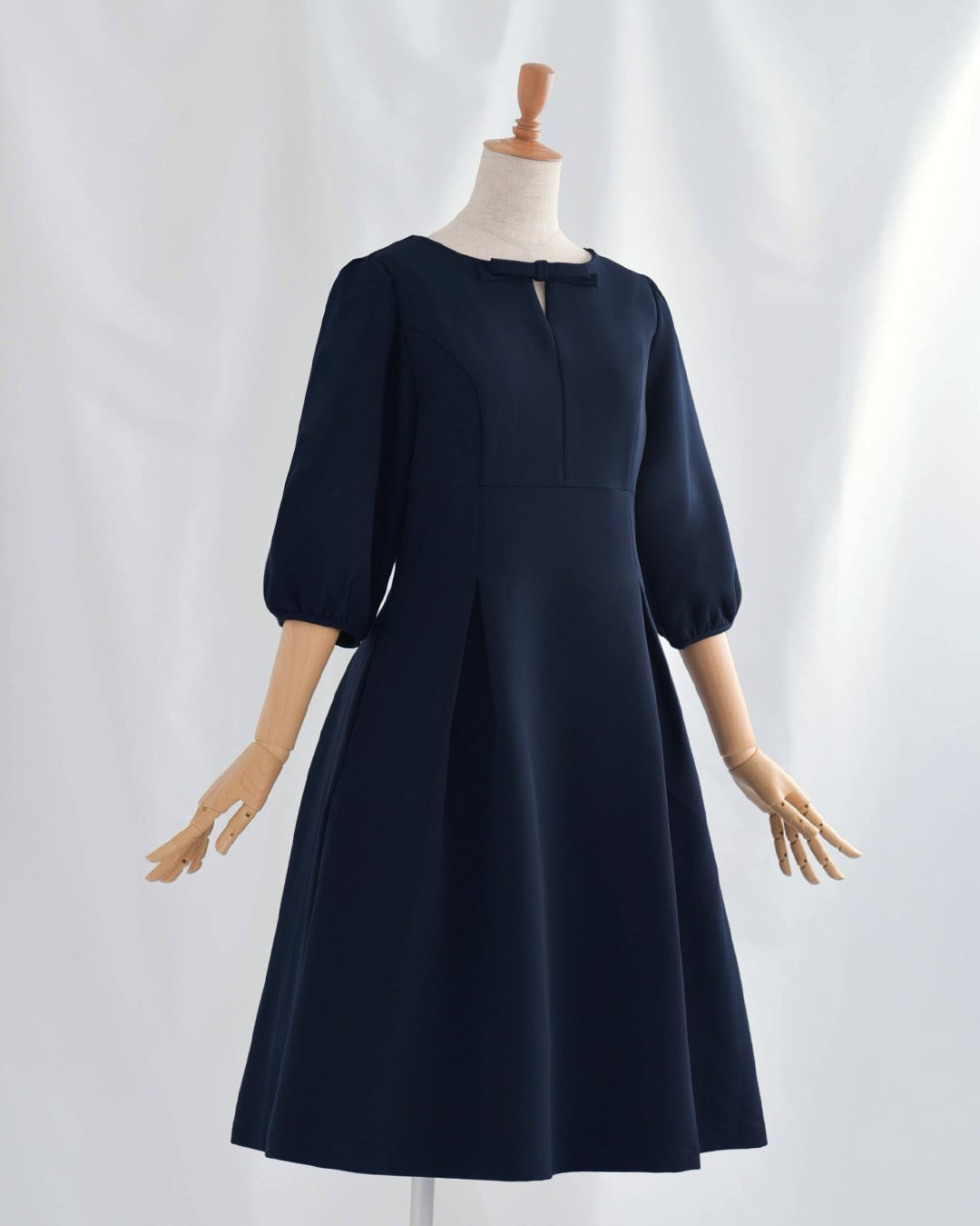 【レジーナリスレ/Regina Risurre】の【キレイ ワンピ リリアン】 インテリア・キッズ・メンズ・レディースファッション・服の通販 founy(ファウニー) 　ファッション　Fashion　レディースファッション　Fashion for Women　ワンピース　Dresses　フィット　Fit, Slim Fit　フォーマル　Formal, Dressy　リボン　Ribbon, Bow　神戸 ネイビー|ID: prp329100004987368 ipo3291000000037360492