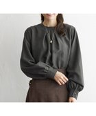 【イッカ/ikka】の前後2WAYバンドカラーシャツ 大人の最旬トレンドファッション＆コーディネート founy(ファウニー) ファッション Fashion レディースファッション Fashion for Women トップス・カットソー Cut & Sew Tops シャツ・ブラウス・オフィスカジュアル Elegant Blouses & Button-Ups おすすめ Recommended / Our Picks インナー Innerwear スウェット / スエット Sweatshirt, Sweatwear 春 Spring 秋 Autumn thumbnail チャコール|ID: prp329100004987375 ipo3291000000037360517