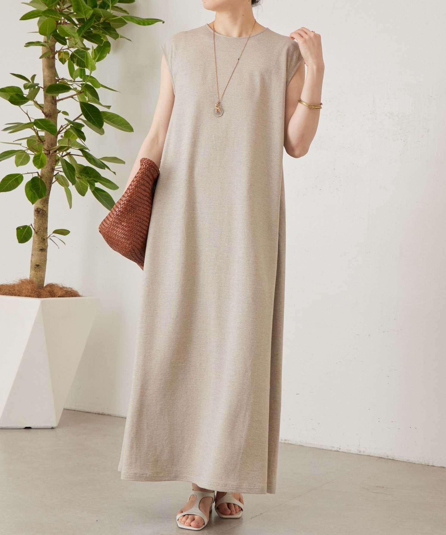 【ビアズリー/BEARDSLEY】のリネンジャージワンピース 大人の最旬トレンドファッション＆コーディネート founy(ファウニー) 　ファッション　Fashion　レディースファッション　Fashion for Women　ワンピース　Dresses　コンパクト　Compact, Small Size　ストレッチ　Stretch, Stretchy Fabric　ストレート　Straight, Straight Cut　スリーブ　Sleeve, Long Sleeve / Short Sleeve　フレンチ　French, French Style　ポケット　Pocket, Pocket Detail　リゾート　Resort, Vacation Style　ロング　Long, Long-Length　再入荷　Restock / Back in Stock　夏　Summer　エレガント 上品　Elegant　 other-1|ID: prp329100004987386 ipo3291000000037360609