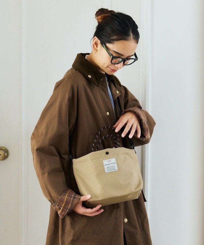【フリークスストア/FREAK'S STORE】の別注 2WAY 600D TOTE MINI BAG ミニ トートバッグ 25AW インテリア・キッズ・メンズ・レディースファッション・服の通販 founy(ファウニー) 　ファッション　Fashion　レディースファッション　Fashion for Women　バッグ　Bags　アウトドア　Outdoor Clothing　ショルダー　Shoulder, Shoulder Strap　スペシャル　Special, Limited Edition　スマホ　Smartphone, Mobile Device　財布　Wallet, Purse　ダブル　Double, Double-Breasted　ポケット　Pocket, Pocket Detail　別注　Limited Edition, Custom Order　レオパード　Leopard, Animal Print　おすすめ　Recommended / Our Picks　旅行　Travel　2025年　2025　2025-2026秋冬・A/W　Autumn/Winter 2025–26 AW25–26　ベージュ|ID: prp329100004987511 ipo3291000000037362525