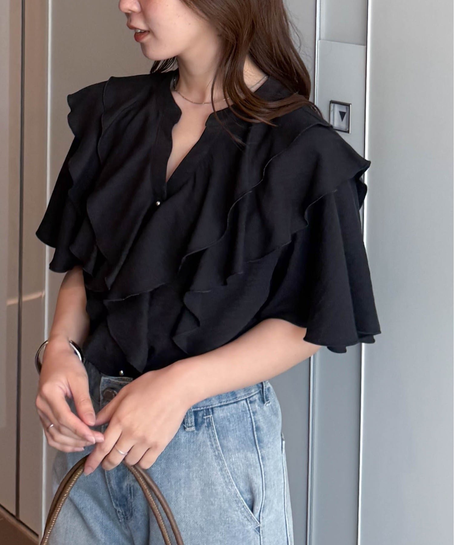 【ラナン/Ranan】のRanan/ラッフルフリルブラウス インテリア・キッズ・メンズ・レディースファッション・服の通販 founy(ファウニー) 　ファッション　Fashion　レディースファッション　Fashion for Women　トップス・カットソー　Cut & Sew Tops　シャツ・ブラウス・オフィスカジュアル　Elegant Blouses & Button-Ups　デニム　Denim, Jeans Material　トレンド　Trend, Trending Now　フェミニン　Feminine, Girly　フリル　Frill, Ruffle　ポケット　Pocket, Pocket Detail　エレガント 上品　Elegant　BL|ID: prp329100004987899 ipo3291000000037366315