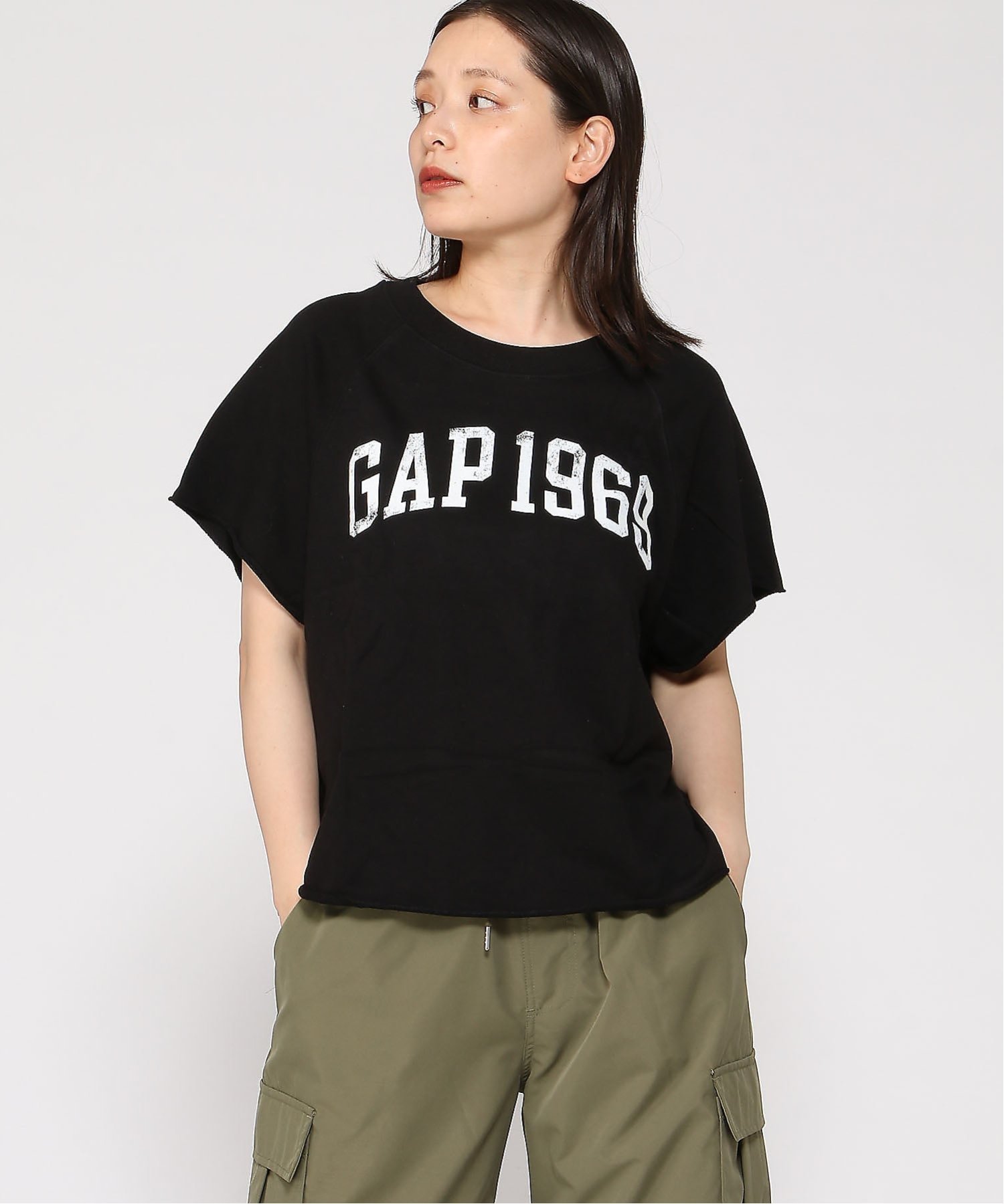 【ギャップ/GAP】のリラックスフィット フレンチテリー グラフィック Tシャツ 大人の最旬トレンドファッション＆コーディネート founy(ファウニー) 　ファッション　Fashion　レディースファッション　Fashion for Women　トップス・カットソー　Cut & Sew Tops　シャツ・ブラウス・オフィスカジュアル　Elegant Blouses & Button-Ups　ロングTシャツ・Tシャツ　Longline T-Shirts & Tees　グラフィック　Graphic, Graphic Design　スポーティ　Sporty, Casual Athletic　デニム　Denim, Jeans Material　フィット　Fit, Slim Fit　フレンチ　French, French Style　リラックス　Relax, Relaxed Fit　 other-1|ID: prp329100004987906 ipo3291000000037366386