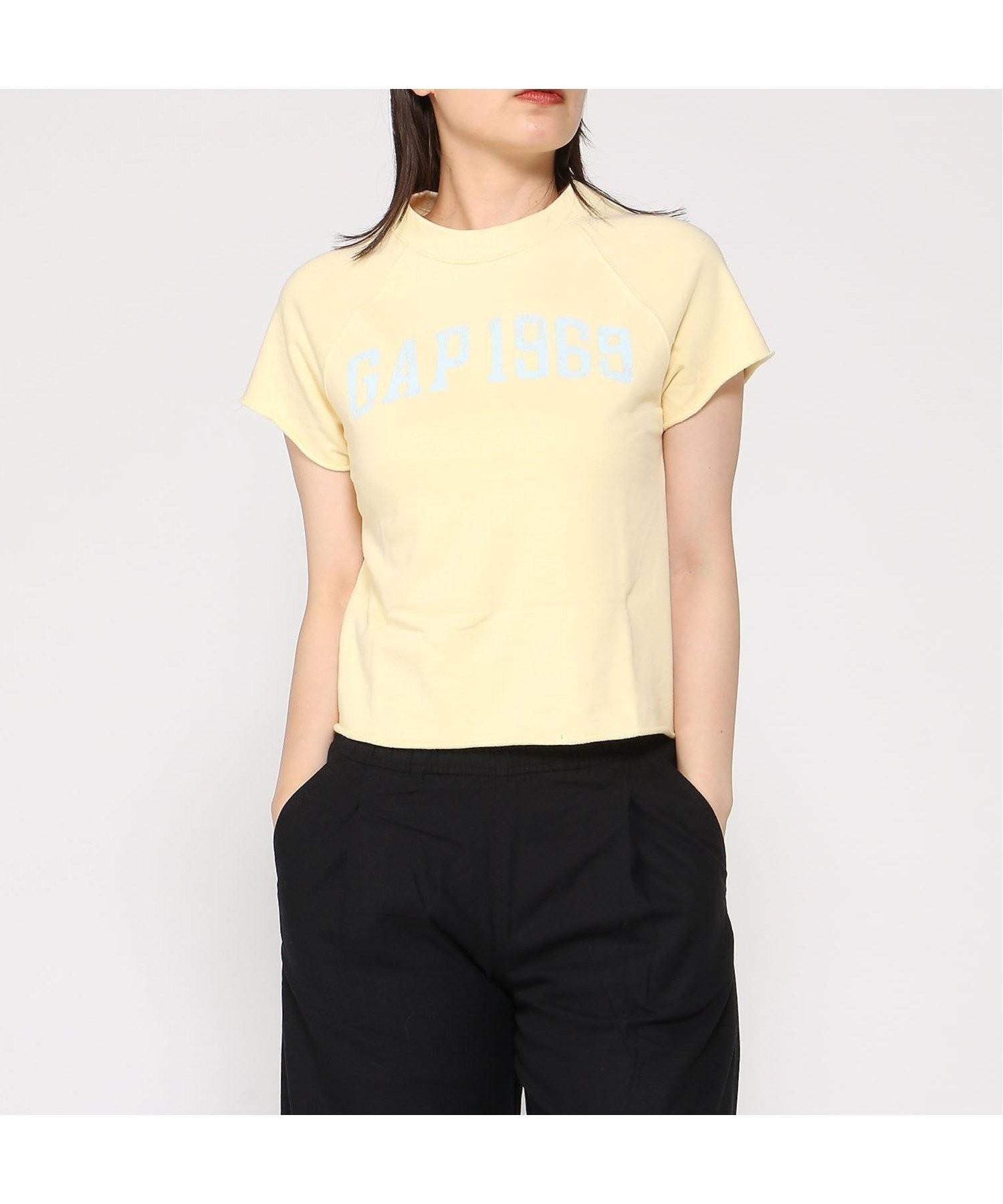 【ギャップ/GAP】のリラックスフィット フレンチテリー グラフィック Tシャツ インテリア・キッズ・メンズ・レディースファッション・服の通販 founy(ファウニー) 　ファッション　Fashion　レディースファッション　Fashion for Women　トップス・カットソー　Cut & Sew Tops　シャツ・ブラウス・オフィスカジュアル　Elegant Blouses & Button-Ups　ロングTシャツ・Tシャツ　Longline T-Shirts & Tees　グラフィック　Graphic, Graphic Design　スポーティ　Sporty, Casual Athletic　デニム　Denim, Jeans Material　フィット　Fit, Slim Fit　フレンチ　French, French Style　リラックス　Relax, Relaxed Fit　MAIZE|ID: prp329100004987906 ipo3291000000037366389