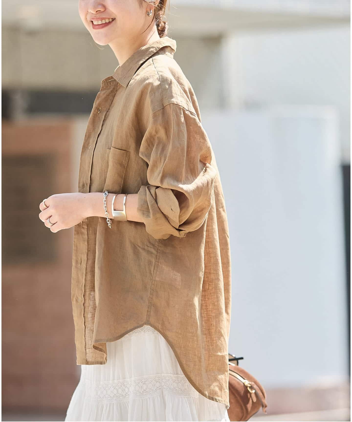 【ジャーナルスタンダード/JOURNAL STANDARD】のリネンレギュラーカラーシャツ インテリア・キッズ・メンズ・レディースファッション・服の通販 founy(ファウニー) 　ファッション　Fashion　レディースファッション　Fashion for Women　トップス・カットソー　Cut & Sew Tops　シャツ・ブラウス・オフィスカジュアル　Elegant Blouses & Button-Ups　リネン　Linen, Linen Fabric　夏　Summer　ベージュ|ID: prp329100004987922 ipo3291000000037366586