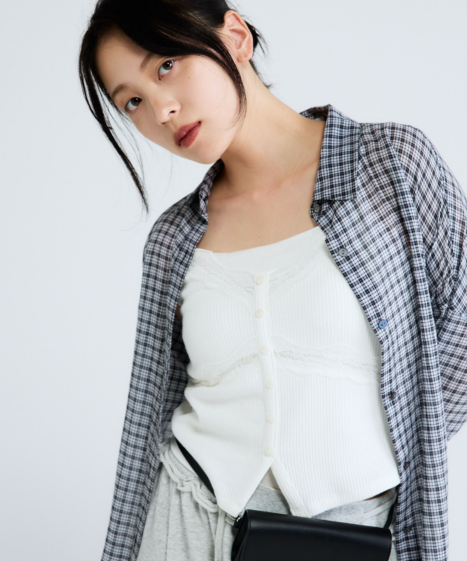 【ジーナシス/JEANASiS】のリブカットレーストリムキャミ インテリア・キッズ・メンズ・レディースファッション・服の通販 founy(ファウニー) 　ファッション　Fashion　レディースファッション　Fashion for Women　トップス・カットソー　Cut & Sew Tops　キャミソール&ノースリーブ　Camisoles & Sleeveless Tops　おすすめ　Recommended / Our Picks　インナー　Innerwear　カットソー　Cut and Sewn Top　キャミソール　Camisole, Spaghetti Strap Top　デニム　Denim, Jeans Material　トレンド　Trend, Trending Now　ビスチェ　Bustier, Corset Top　フィット　Fit, Slim Fit　フロント　Front, Front Design　ボトム　Bottoms, Lower Wear　レース　Lace, Lace Fabric　ワイド　Wide, Wide Fit　夏　Summer　オフホワイト|ID: prp329100004987925 ipo3291000000037366598
