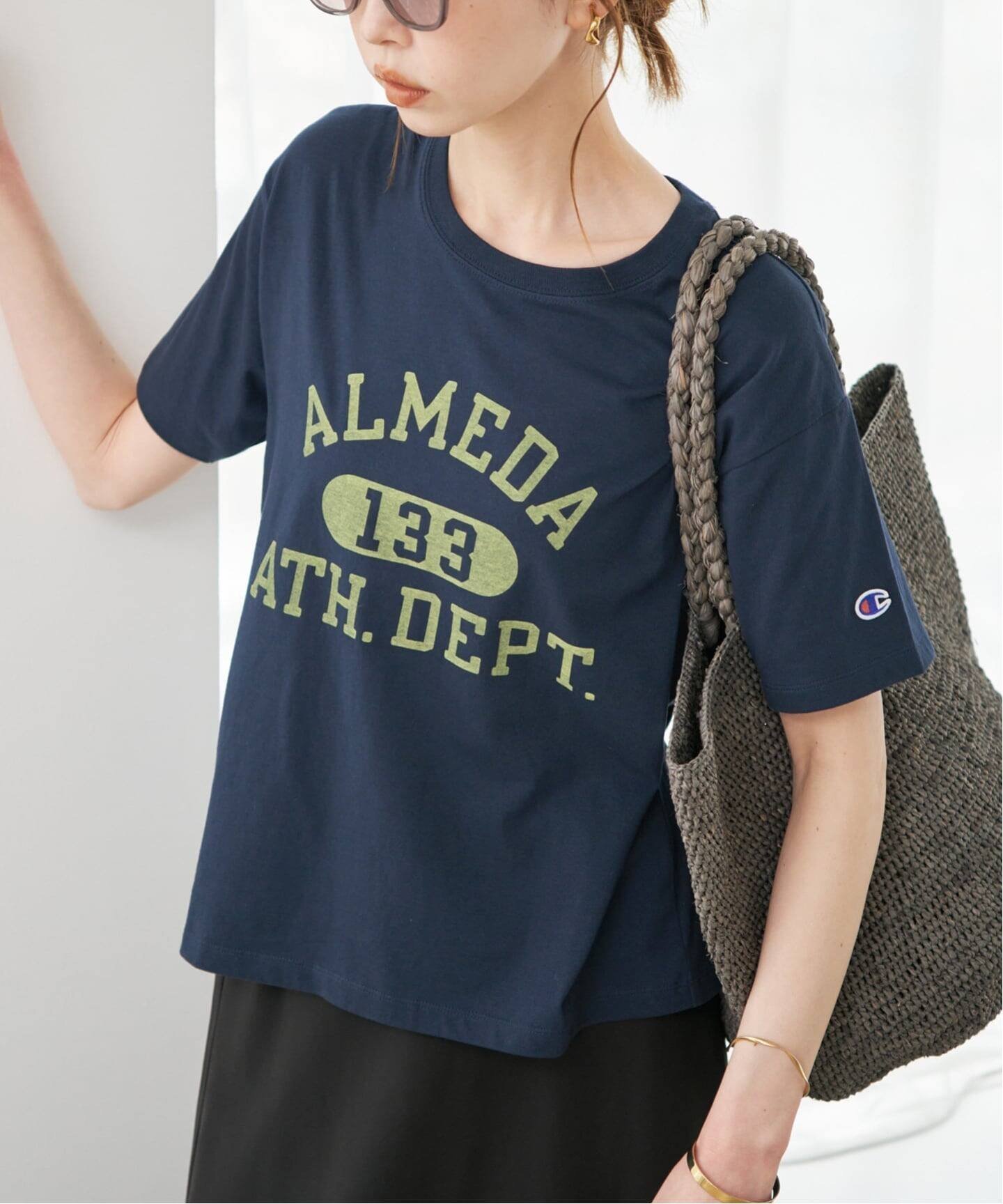 【スローブ イエナ/SLOBE IENA】のChampion/チャンピオン SLOBE別注 ロゴTシャツ インテリア・キッズ・メンズ・レディースファッション・服の通販 founy(ファウニー) 　ファッション　Fashion　レディースファッション　Fashion for Women　トップス・カットソー　Cut & Sew Tops　シャツ・ブラウス・オフィスカジュアル　Elegant Blouses & Button-Ups　ロングTシャツ・Tシャツ　Longline T-Shirts & Tees　スポーツ　Sports, Activewear　スマート　Smart, Elegant　ニューヨーク　New York, NYC Style　バランス　Balance, Style Balance　ボトム　Bottoms, Lower Wear　別注　Limited Edition, Custom Order　ネイビー|ID: prp329100004987936 ipo3291000000037366668