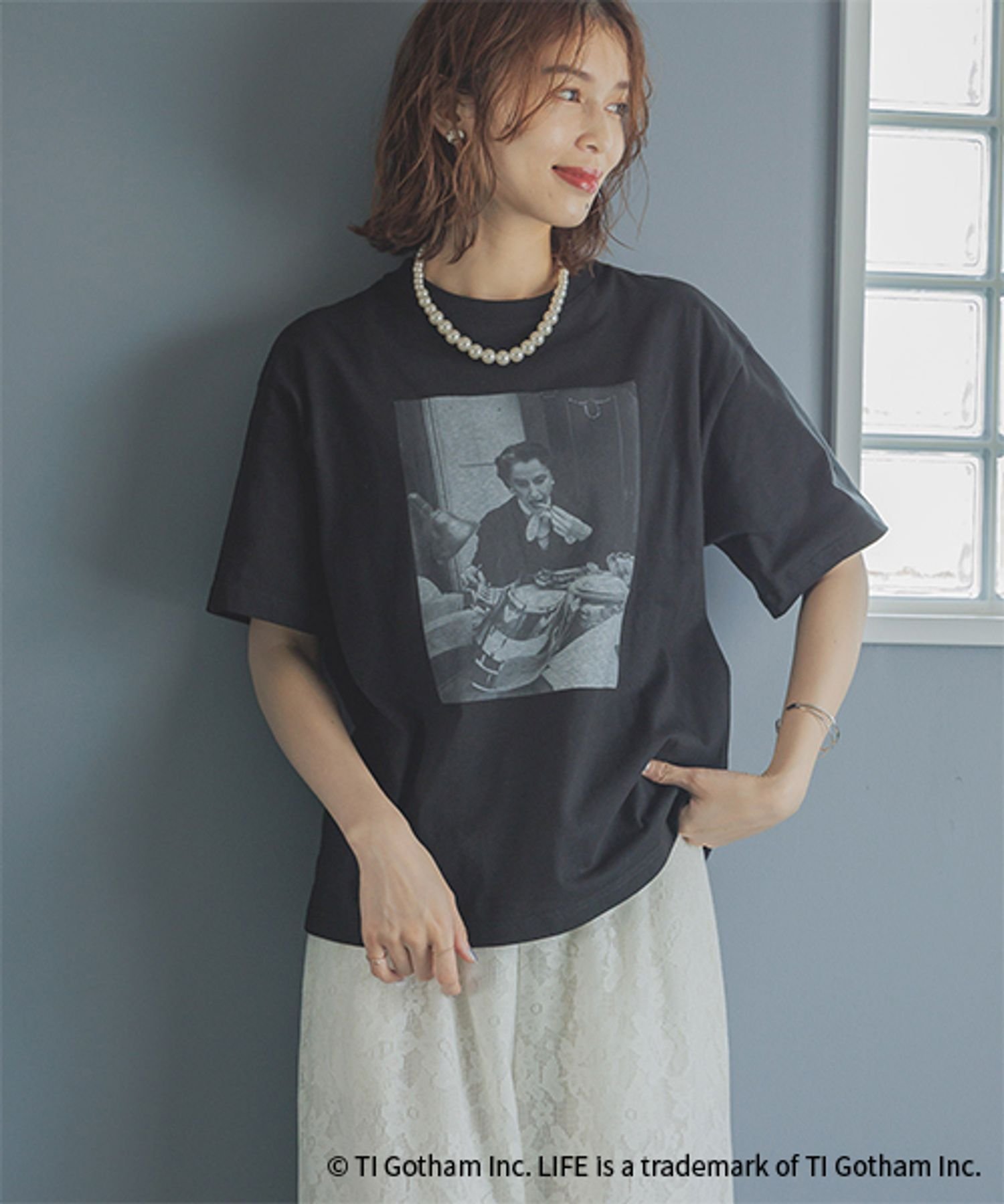 【スタディオ クリップ/studio CLIP】のLIFE フォトグラフィックTシャツ インテリア・キッズ・メンズ・レディースファッション・服の通販 founy(ファウニー) 　ファッション　Fashion　レディースファッション　Fashion for Women　トップス・カットソー　Cut & Sew Tops　シャツ・ブラウス・オフィスカジュアル　Elegant Blouses & Button-Ups　ロングTシャツ・Tシャツ　Longline T-Shirts & Tees　インナー　Innerwear　カットソー　Cut and Sewn Top　グラフィック　Graphic, Graphic Design　サロペット　Overalls, Salopette　シンプル　Simple, Minimal　ジャケット　Jacket, Outerwear　雑誌　Magazine, Fashion Magazine　デニム　Denim, Jeans Material　定番　Standard, Basic Item　プリント　Print, Printed Pattern　ベーシック　Basic, Essential　おすすめ　Recommended / Our Picks　夏　Summer　ブラック19|ID: prp329100004987943 ipo3291000000037366744