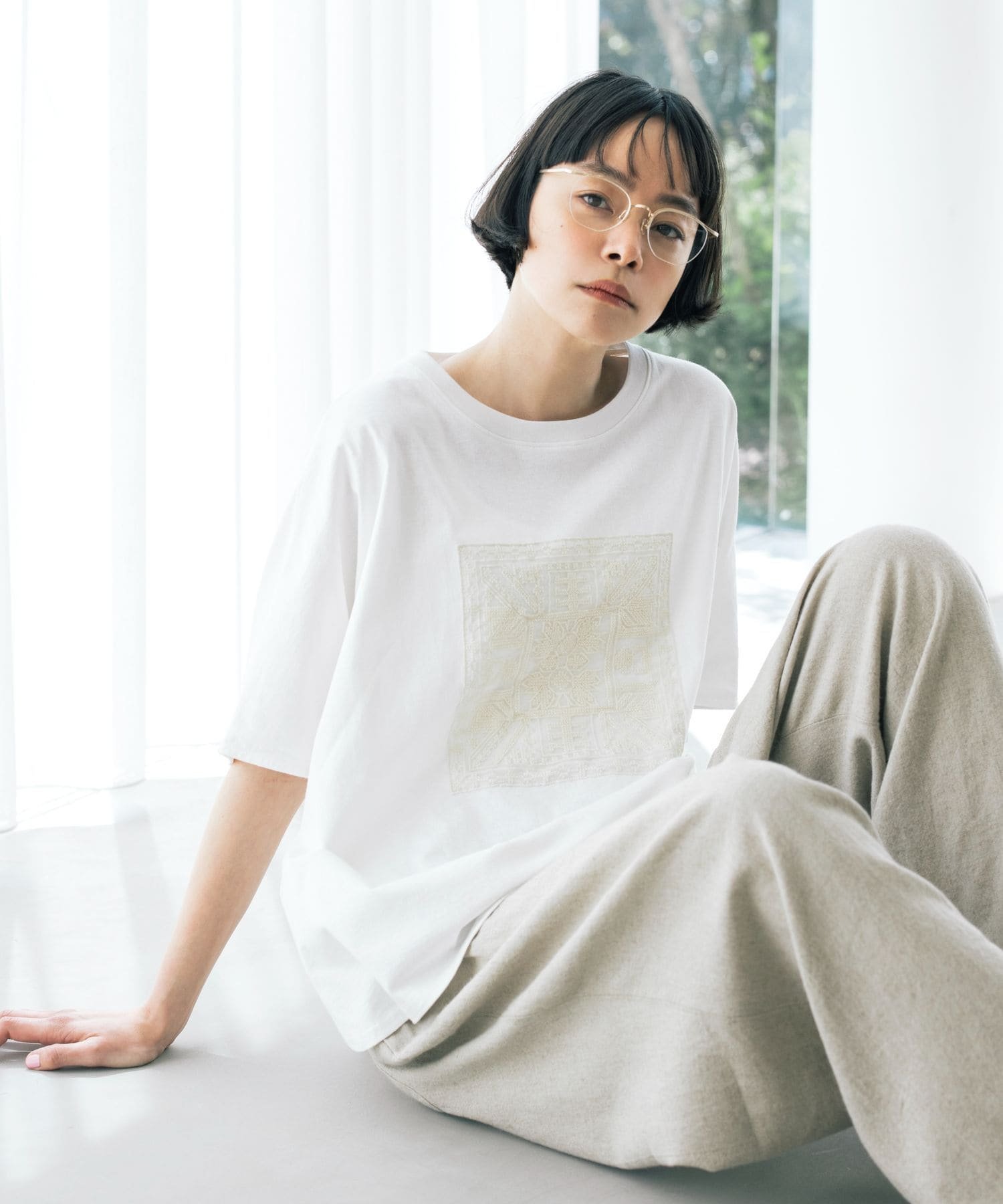 【スタディオ クリップ/studio CLIP】の《natural by clip》アソートモチーフレースTシャツ インテリア・キッズ・メンズ・レディースファッション・服の通販 founy(ファウニー) 　ファッション　Fashion　レディースファッション　Fashion for Women　トップス・カットソー　Cut & Sew Tops　シャツ・ブラウス・オフィスカジュアル　Elegant Blouses & Button-Ups　ロングTシャツ・Tシャツ　Longline T-Shirts & Tees　ラウンド　Round, Round Neck　リラックス　Relax, Relaxed Fit　レース　Lace, Lace Fabric　無地　Plain, Solid Color　オフホワイト(big)|ID: prp329100004987956 ipo3291000000037366826