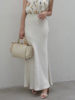 【アニュアンス/anuans】のサテンナロースカート 大人の最旬トレンドファッション&コーディネート founy(ファウニー) ファッション Fashion レディースファッション Fashion for Women スカート Skirts サテン Satin, Glossy Fabric シンプル Simple, Minimal バイアス Bias, Diagonal Cut ビンテージ Vintage, Retro Style |ID:prp329100004987978