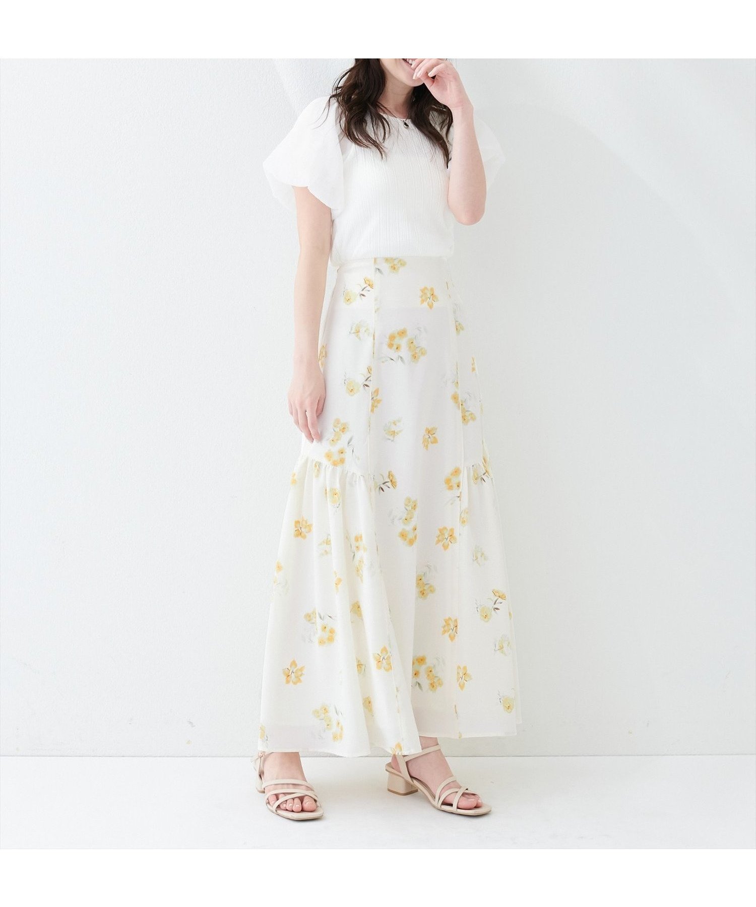 【ナチュラルクチュール/natural couture】のフラワーマーメイドギャザースカート 大人の最旬トレンドファッション＆コーディネート founy(ファウニー) 　ファッション　Fashion　レディースファッション　Fashion for Women　スカート　Skirts　ギャザー　Gathered, Ruffled　サンダル　Sandals, Summer Shoes　シンプル　Simple, Minimal　スニーカー　Sneakers, Trainers　ダウン　Down, Puffer　フェミニン　Feminine, Girly　フラワー　Flower, Floral　プリント　Print, Printed Pattern　ポケット　Pocket, Pocket Detail　マーメイド　Mermaid, Fishtail Silhouette　楽ちん　Easy Fit, Comfortable　再入荷　Restock / Back in Stock　おすすめ　Recommended / Our Picks　エレガント 上品　Elegant　2026年　2026　2026春夏・S/S　Spring/Summer 2026 SS26　 other-1|ID: prp329100004987990 ipo3291000000037367063