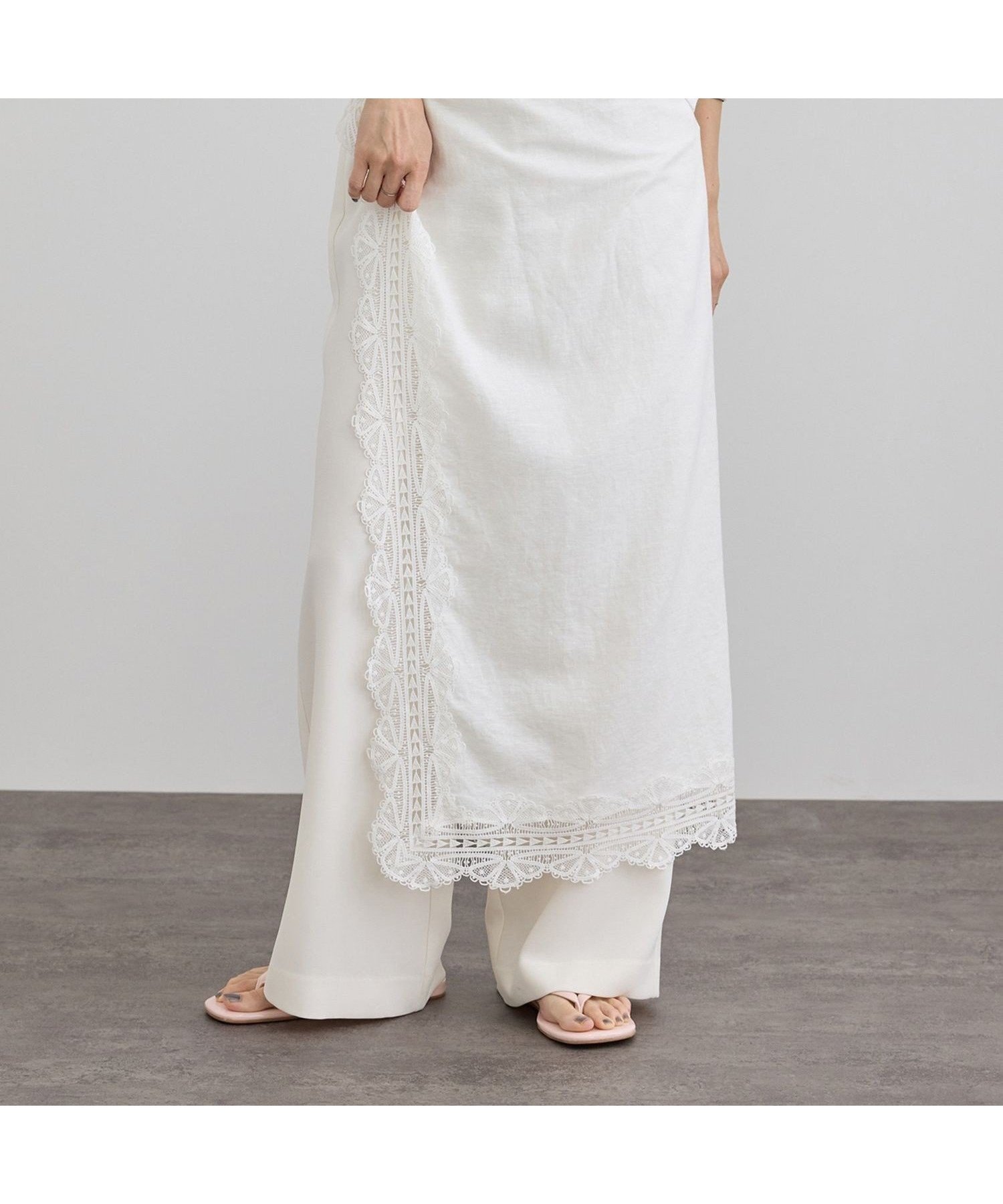 【サロン アダム エ ロペ/SALON adam et rope'】のリトリートレーススカート インテリア・キッズ・メンズ・レディースファッション・服の通販 founy(ファウニー) 　ファッション　Fashion　レディースファッション　Fashion for Women　スカート　Skirts　シンプル　Simple, Minimal　デニム　Denim, Jeans Material　なめらか　Smooth, Silky Texture　フィット　Fit, Slim Fit　ポケット　Pocket, Pocket Detail　ラップ　Wrap, Wrap Design　ループ　Loop, Loop Knit　レース　Lace, Lace Fabric　おすすめ　Recommended / Our Picks　オフホワイト(15)|ID: prp329100004988014 ipo3291000000037367183