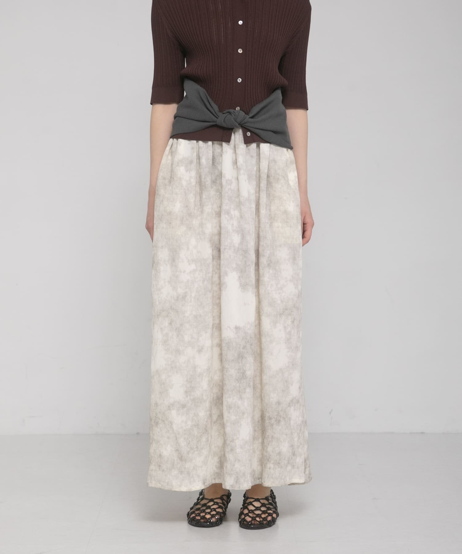 【ラート/LAATO】のdrape skirt インテリア・キッズ・メンズ・レディースファッション・服の通販 founy(ファウニー) 　ファッション　Fashion　レディースファッション　Fashion for Women　スカート　Skirts　トレンド　Trend, Trending Now　ドレープ　Drape, Draping Fabric　なめらか　Smooth, Silky Texture　無地　Plain, Solid Color　リラックス　Relax, Relaxed Fit　ロング　Long, Long-Length　S/S・春夏　SS, Spring/Summer, Warm Season　おすすめ　Recommended / Our Picks　夏　Summer　旅行　Travel　2026年　2026　2026春夏・S/S　Spring/Summer 2026 SS26　ライトベージュ|ID: prp329100004988023 ipo3291000000037367210