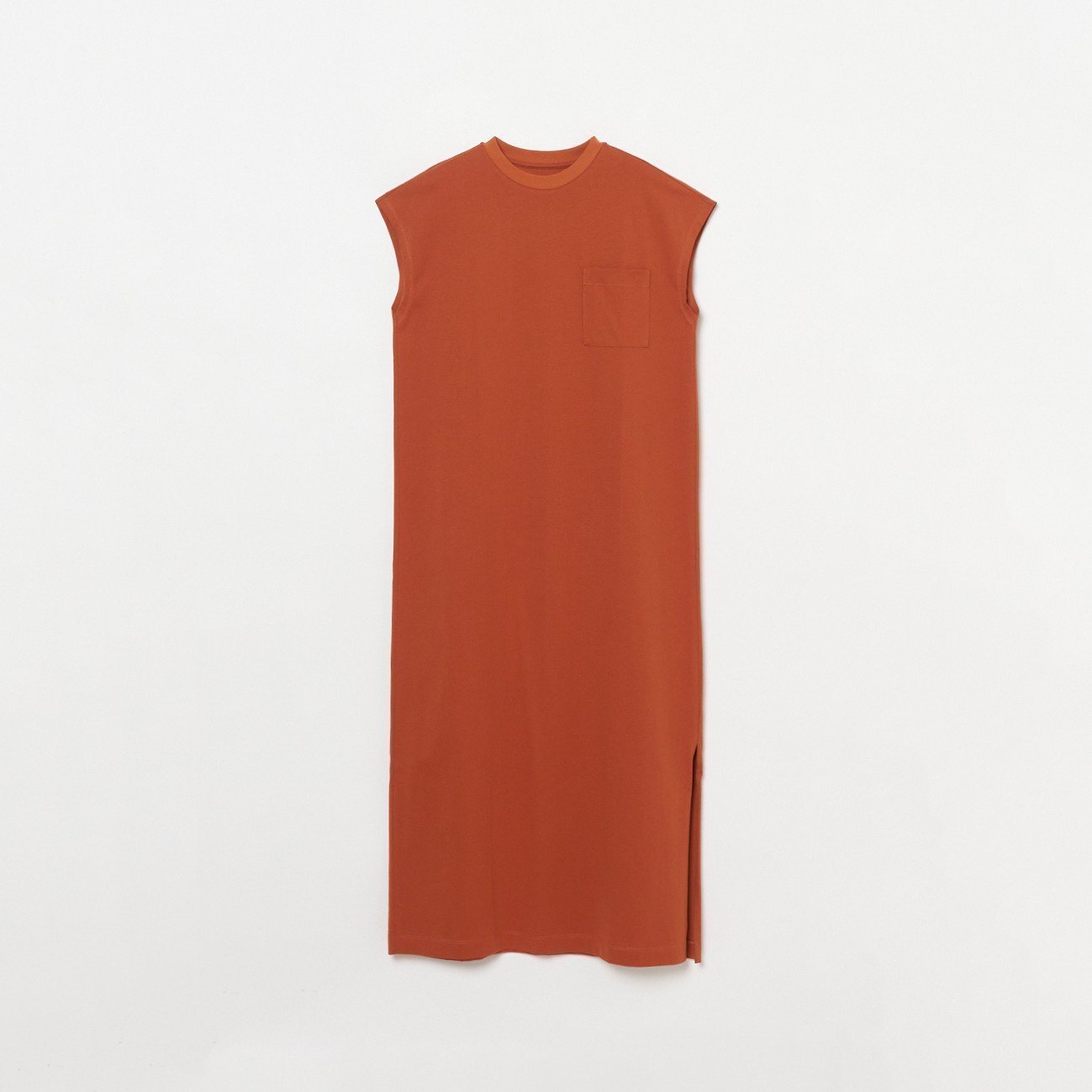 【エリオポール/heliopole】のRELAXED POCKET MAXI DRESS インテリア・キッズ・メンズ・レディースファッション・服の通販 founy(ファウニー) 　ファッション　Fashion　レディースファッション　Fashion for Women　ワンピース　Dresses　フォーマル・パーティードレス・結婚式用ドレス　Elegant & Casual Dresses　マキシ丈ワンピース・ロングドレス　Maxi Dresses / Long One-Pieces　サンダル　Sandals, Summer Shoes　ストレート　Straight, Straight Cut　スニーカー　Sneakers, Trainers　スリット　Slit, Slit Detail　スリーブ　Sleeve, Long Sleeve / Short Sleeve　ドレス　Dress, One-Piece　フレンチ　French, French Style　マキシ　Maxi, Full Length　リラックス　Relax, Relaxed Fit　旅行　Travel　オレンジ系|ID: prp329100004988074 ipo3291000000037367411