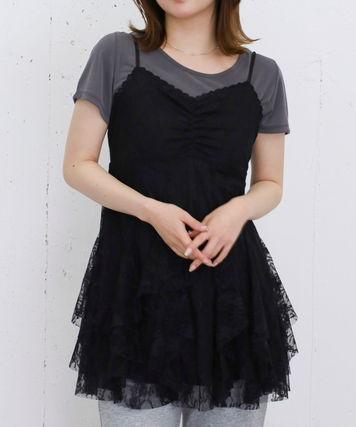 【アルシーヴ/archives】のレースラッフルミニキャミワンピース インテリア・キッズ・メンズ・レディースファッション・服の通販 founy(ファウニー) 　ファッション　Fashion　レディースファッション　Fashion for Women　ワンピース　Dresses　キャミソールワンピース　Camisole Dresses　カーディガン　Cardigan, Knitwear　ジャケット　Jacket, Outerwear　ダウン　Down, Puffer　チェック　Check, Plaid, Tartan　フェミニン　Feminine, Girly　ラッフル　Ruffle, Frill　レース　Lace, Lace Fabric　ロング　Long, Long-Length　エレガント 上品　Elegant　BLACK|ID: prp329100004988075 ipo3291000000037367416