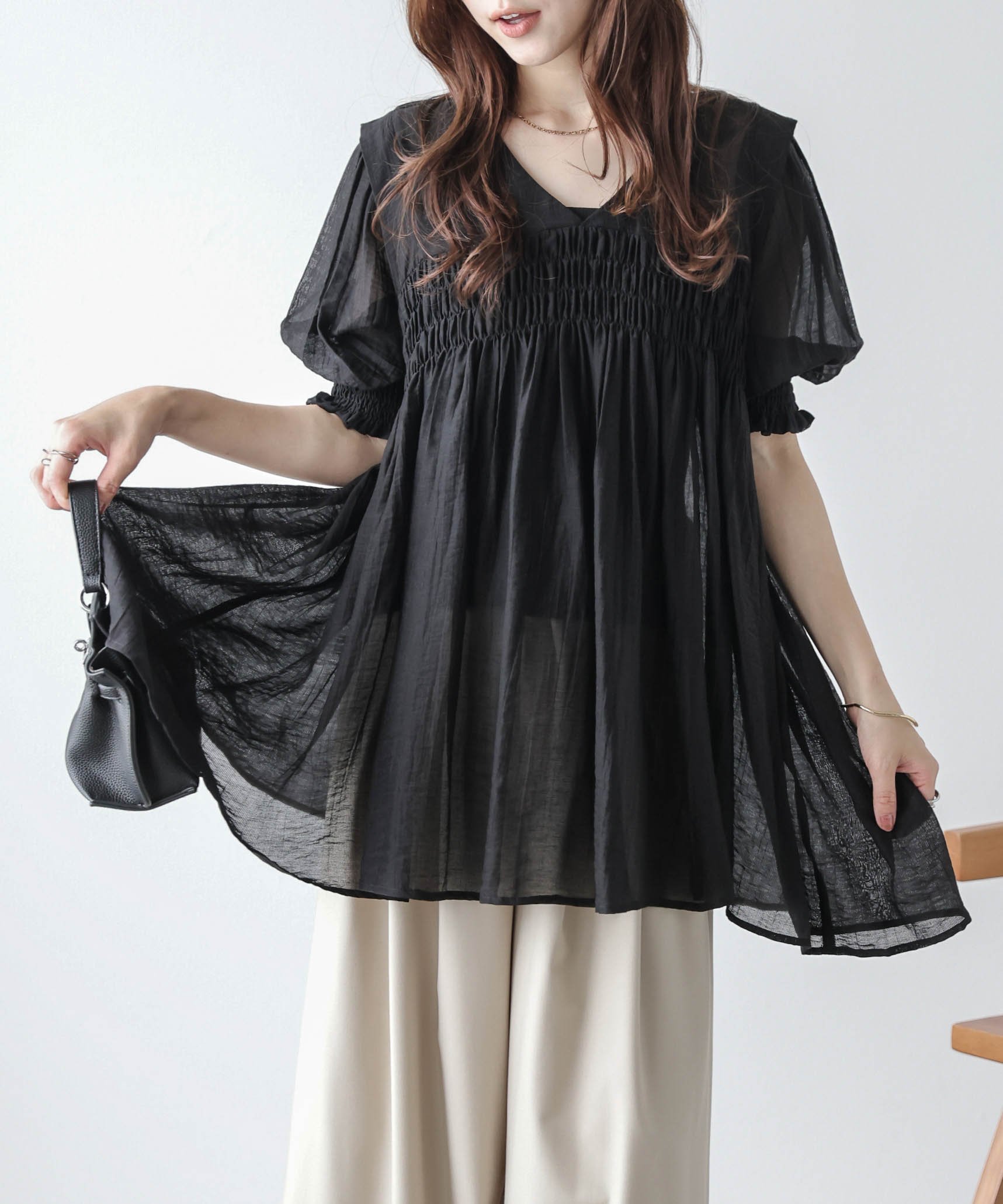 【ラジュール/Lajour】の前後2WAYシャーリングチュニック インテリア・キッズ・メンズ・レディースファッション・服の通販 founy(ファウニー) 　ファッション　Fashion　レディースファッション　Fashion for Women　トップス・カットソー　Cut & Sew Tops　シフォン　Chiffon, Lightweight Fabric　シャーリング　Shirring, Ruched　スリーブ　Sleeve, Long Sleeve / Short Sleeve　チュニック　Tunic, Long Top　フェミニン　Feminine, Girly　フレア　Flare, Flared　エレガント 上品　Elegant　ブラック|ID: prp329100004988077 ipo3291000000037367431