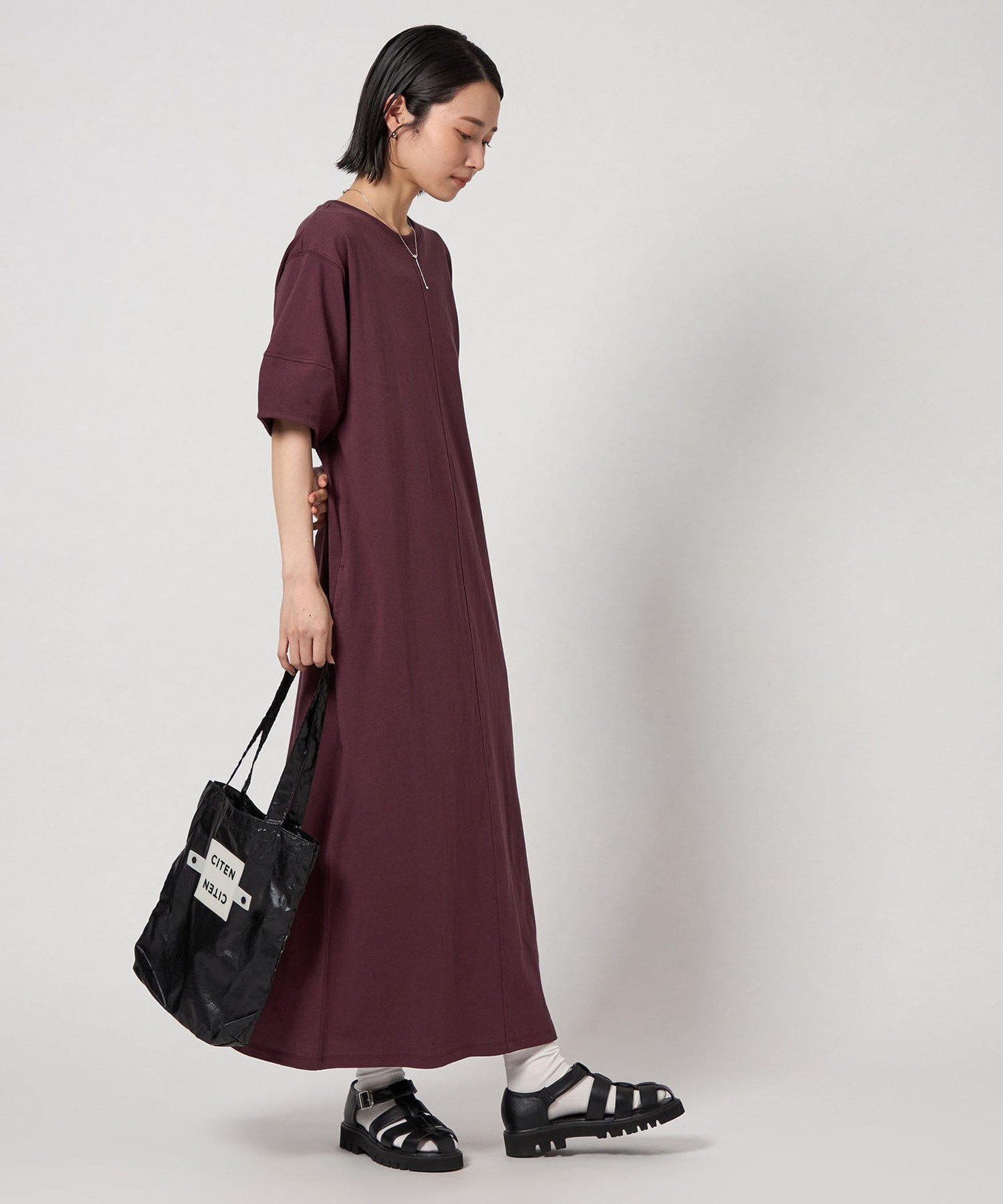 【ユナイテッドアローズ/UNITED ARROWS】のCITEN フォルムスリーブカットワンピース インテリア・キッズ・メンズ・レディースファッション・服の通販 founy(ファウニー) 　ファッション　Fashion　レディースファッション　Fashion for Women　ワンピース　Dresses　スリット　Slit, Slit Detail　デニム　Denim, Jeans Material　フィット　Fit, Slim Fit　フォルム　Silhouette, Form　ボトム　Bottoms, Lower Wear　リラックス　Relax, Relaxed Fit　A/W・秋冬　Autumn/Winter　アウトレット　Outlet / Clearance　夏　Summer　DK.BROWN|ID: prp329100004988091 ipo3291000000037367630
