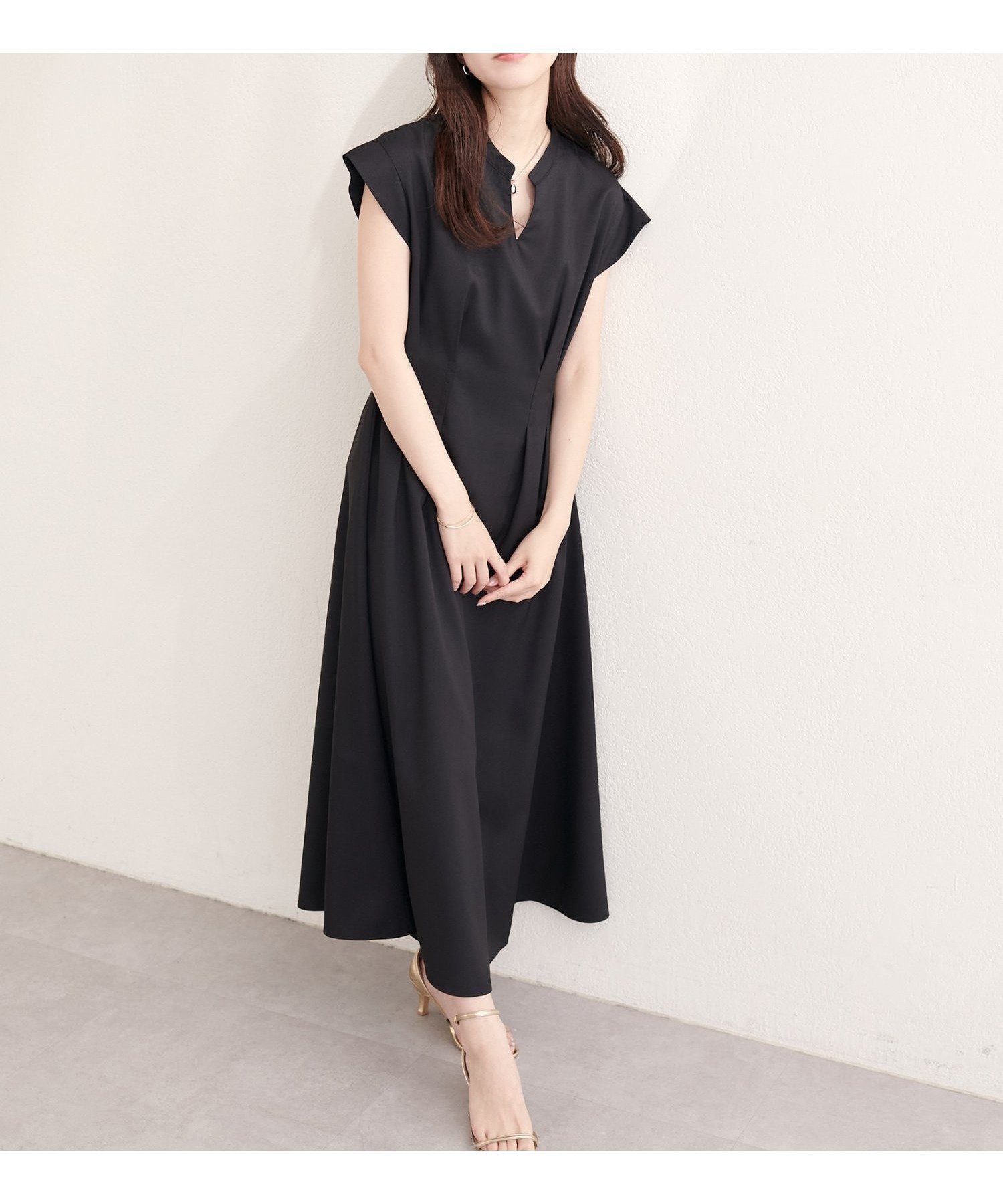 【ナチュラルクチュール/natural couture】のフロントタックスキッパーワンピース インテリア・キッズ・メンズ・レディースファッション・服の通販 founy(ファウニー) 　ファッション　Fashion　レディースファッション　Fashion for Women　ワンピース　Dresses　アクセサリー　Fashion Accessories　サンダル　Sandals, Summer Shoes　シンプル　Simple, Minimal　スキッパー　Skipper, Open Collar　スニーカー　Sneakers, Trainers　スリーブ　Sleeve, Long Sleeve / Short Sleeve　チュニック　Tunic, Long Top　デコルテ　Décolleté, Neckline　ネックレス　Necklace, Pendant Necklace　フレンチ　French, French Style　フロント　Front, Front Design　ポケット　Pocket, Pocket Detail　レギンス　Leggings, Stretch Pants　ワンポイント　One Point, Statement Accent　再入荷　Restock / Back in Stock　エレガント 上品　Elegant　2026年　2026　2026春夏・S/S　Spring/Summer 2026 SS26　ブラック|ID: prp329100004988097 ipo3291000000037367667