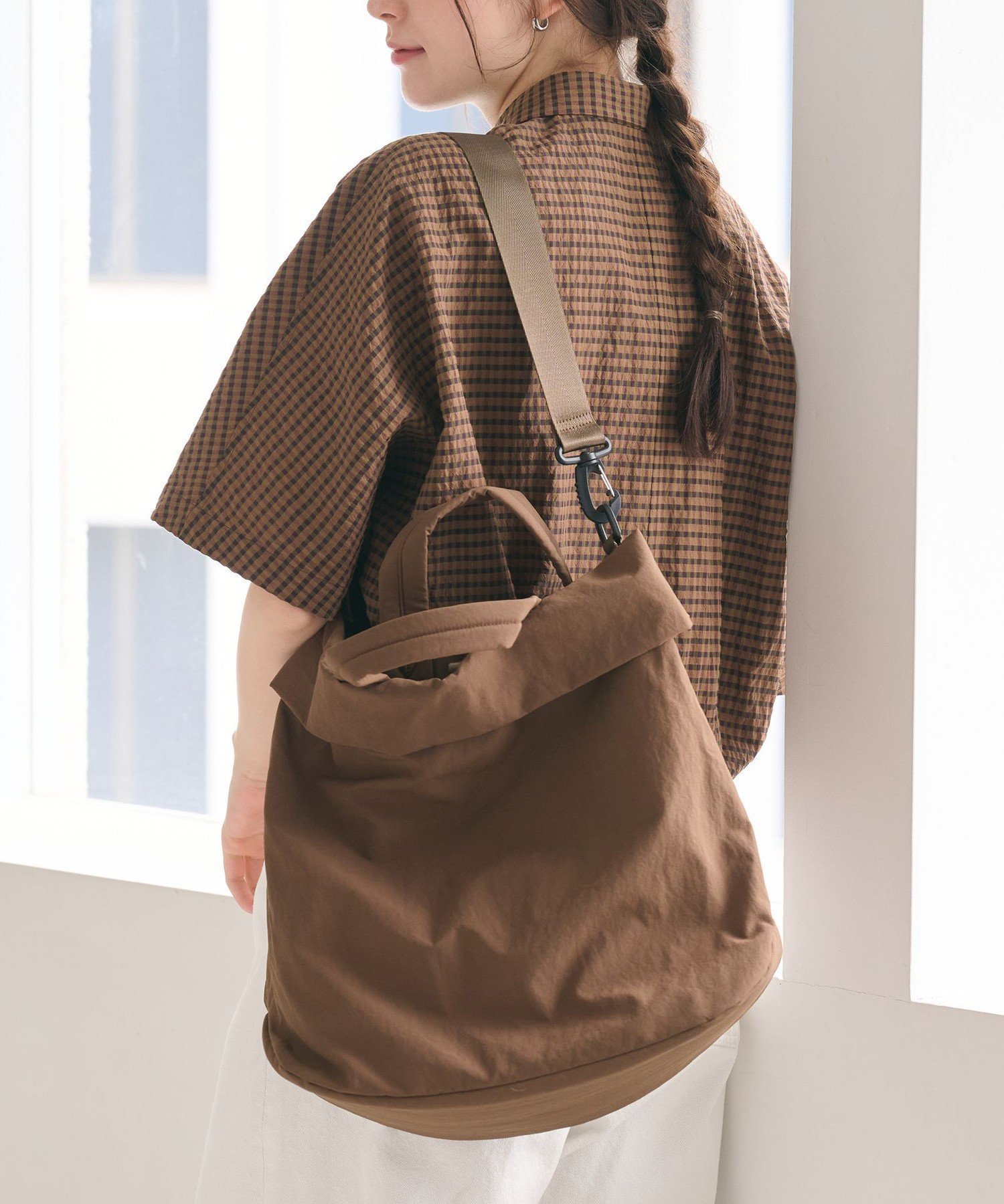 【ビューティ&ユース ユナイテッドアローズ/BEAUTY&YOUTH / UNITED ARROWS】のパーテーション ビッグ トートバッグ -2WAY- インテリア・キッズ・メンズ・レディースファッション・服の通販 founy(ファウニー) 　ファッション　Fashion　レディースファッション　Fashion for Women　バッグ　Bags　トラベル　Travel, Travel Gear　定番　Standard, Basic Item　ビッグ　Big, Oversized　フォルム　Silhouette, Form　ポケット　Pocket, Pocket Detail　エレガント 上品　Elegant　ビジネス 仕事 通勤　Business / Work / Commuting　MOCA|ID: prp329100004988134 ipo3291000000037367909