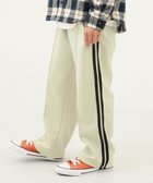 【デビロック/devirock / KIDS】の【セットアップ可能】サイドライン ワイドパンツ スウェットパンツ 25AW 大人の最旬トレンドファッション＆コーディネート founy(ファウニー) ファッション Fashion キッズファッション Fashion for Kids ボトムス Bottoms セットアップ Set-Up, Coordinated Outfit トレーナー Sweatshirt, Trainer ワイド Wide, Wide Fit おすすめ Recommended / Our Picks 2025年 2025 2025-2026秋冬・A/W Autumn/Winter 2025–26 AW25–26 thumbnail アイボリー|ID: prp329100004988360 ipo3291000000037369478