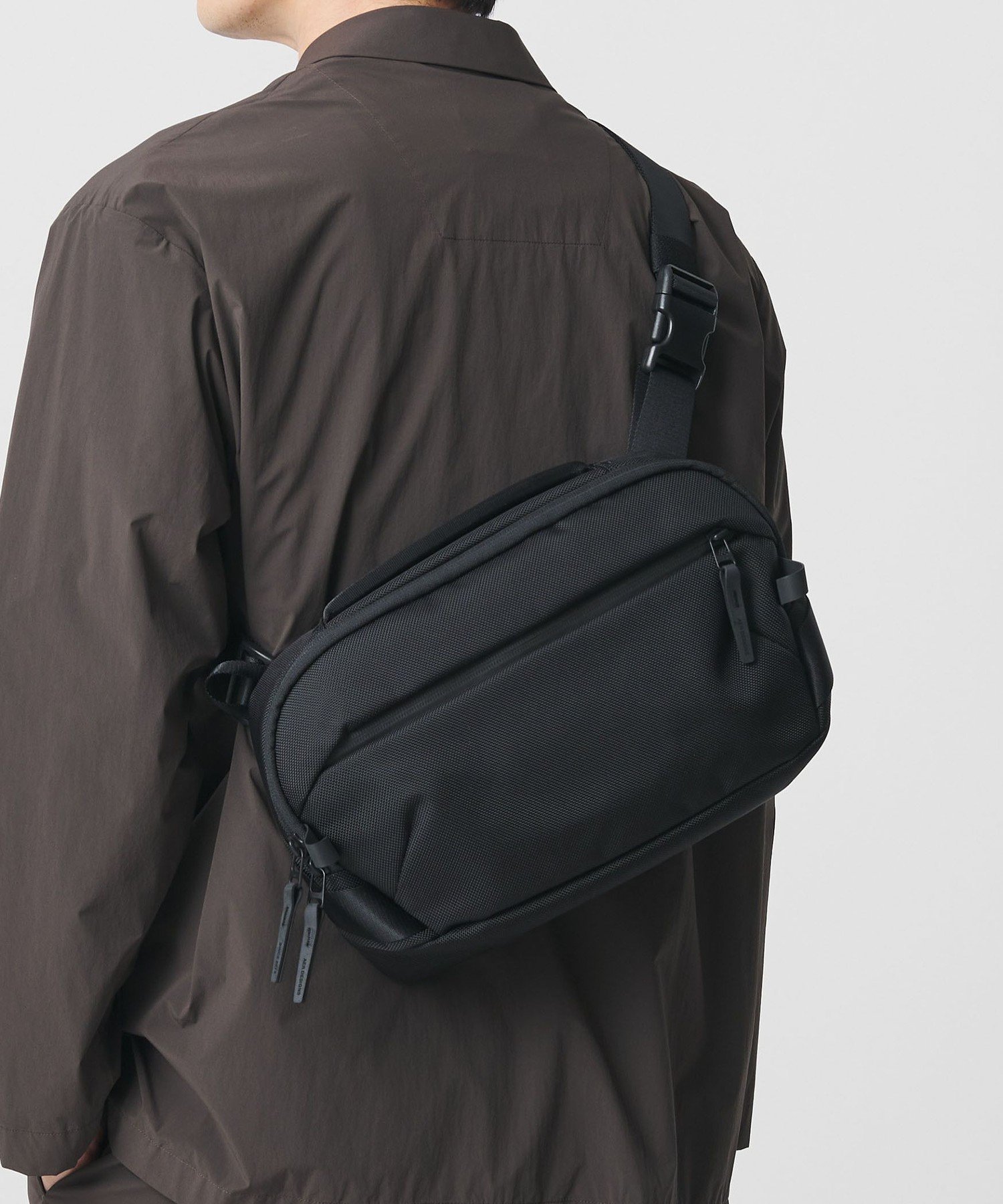 【ビューティ&ユース ユナイテッドアローズ/BEAUTY&YOUTH / UNITED ARROWS / MEN】のAer デイ スリング 4 MAX ショルダー バッグ 大人の最旬トレンドファッション＆コーディネート founy(ファウニー) 　ファッション　Fashion　メンズファッション　Fashion for Men　バッグ　Bags　アクセサリー　Fashion Accessories　コレクション　Collection, Seasonal Line　ショルダー　Shoulder, Shoulder Strap　財布　Wallet, Purse　フロント　Front, Front Design　ポケット　Pocket, Pocket Detail　モダン　Modern, Contemporary　 other-1|ID: prp329100004988520 ipo3291000000037370517