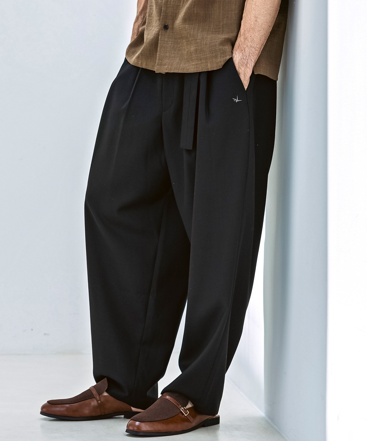 【シフォン/SHIFFON / MEN】の1PIU1UGUALE3 RELAX サマーウールブレンドツータックワイドスラックス インテリア・キッズ・メンズ・レディースファッション・服の通販 founy(ファウニー) 　ファッション　Fashion　メンズファッション　Fashion for Men　春　Spring　雑誌　Magazine, Fashion Magazine　リラックス　Relax, Relaxed Fit　ワイド　Wide, Wide Fit　S/S・春夏　SS, Spring/Summer, Warm Season　夏　Summer　black|ID: prp329100004988593 ipo3291000000037370909