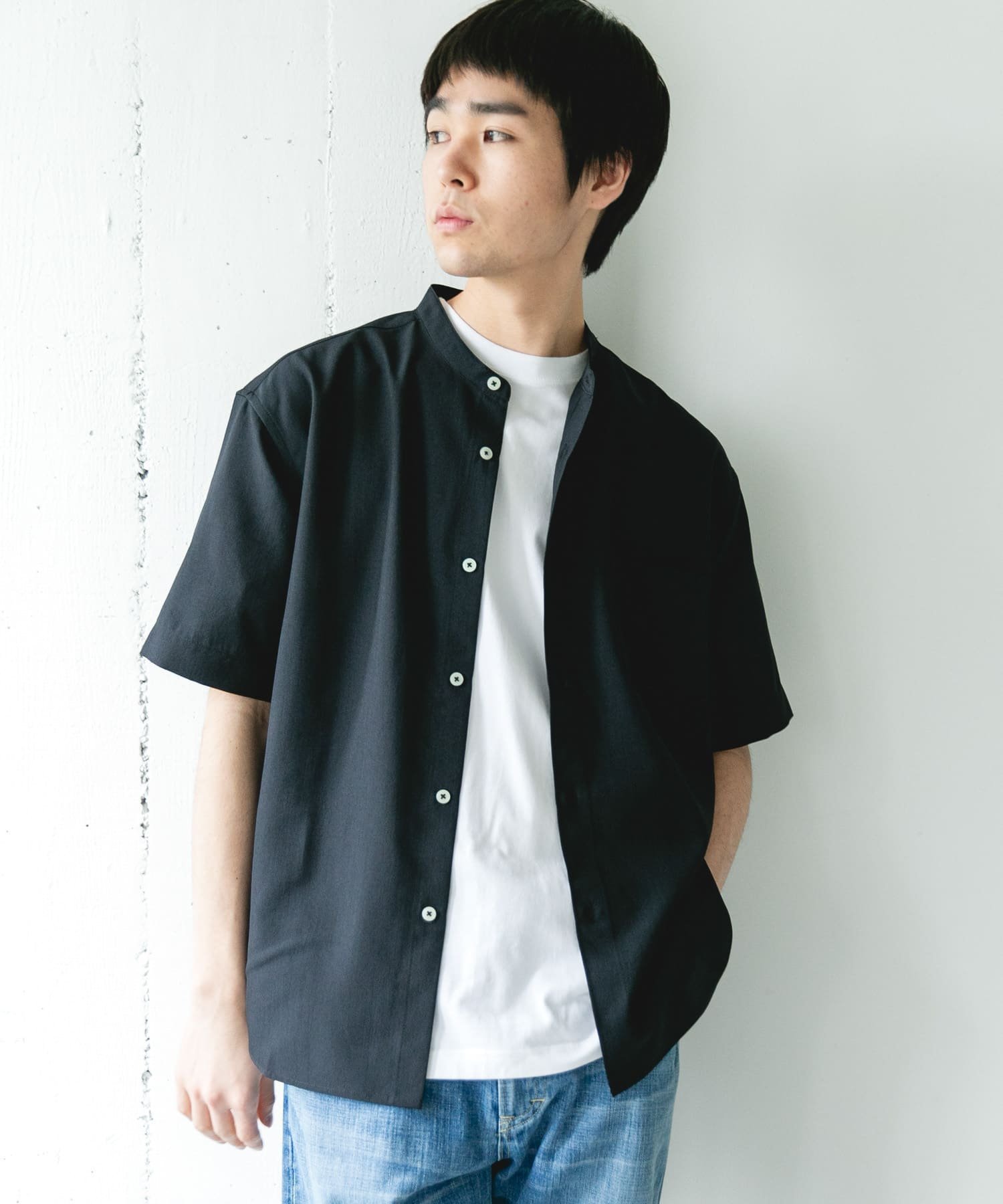 【アーバンリサーチ ドアーズ/URBAN RESEARCH DOORS / MEN】の『吸水速乾』セオアルファバンドカラーショートスリーブシャツ インテリア・キッズ・メンズ・レディースファッション・服の通販 founy(ファウニー) 　ファッション　Fashion　メンズファッション　Fashion for Men　2026年　2026　2026春夏・S/S　Spring/Summer 2026 SS26　おすすめ　Recommended / Our Picks　サンダル　Sandals, Summer Shoes　スニーカー　Sneakers, Trainers　リラックス　Relax, Relaxed Fit　ワイド　Wide, Wide Fit　人気　Popular, Best Seller　吸水　Absorbent, Quick-Dry　夏　Summer　S/S・春夏　SS, Spring/Summer, Warm Season　ネイビー|ID: prp329100004988643 ipo3291000000037371193
